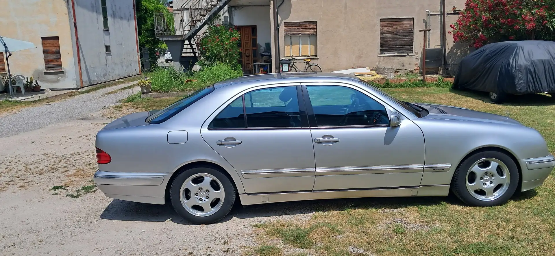 Mercedes-Benz E 200 k Avantgarde FL - 1