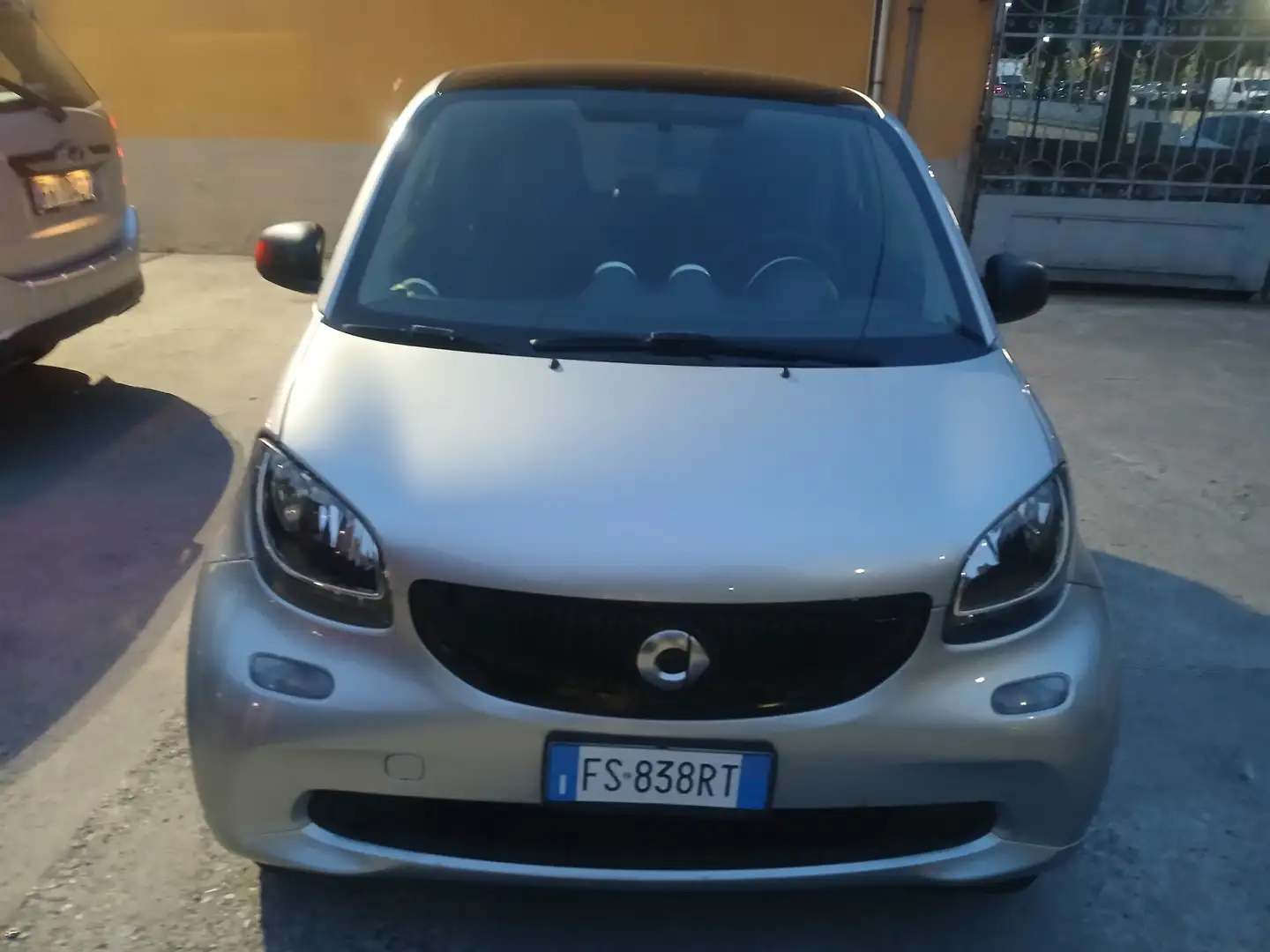 smart forTwo Fortwo III 2015 1.0 Passion 71cv twinamic Grigio - 2