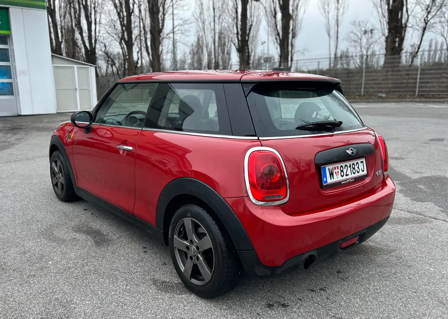 MINI One Hatch First Rot - 2