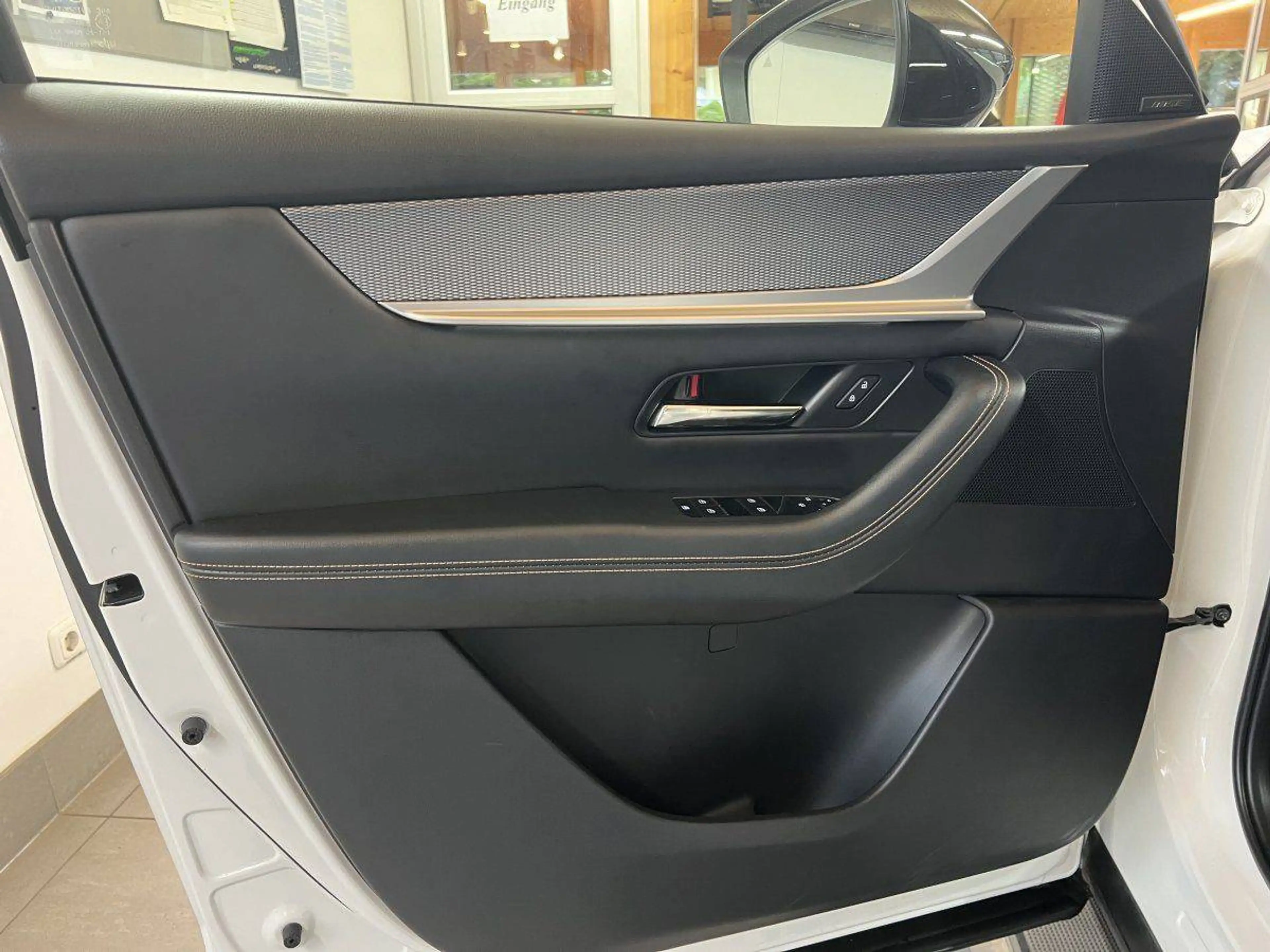 Mazda CX-60 Homura Hybrid AWD — photo 8