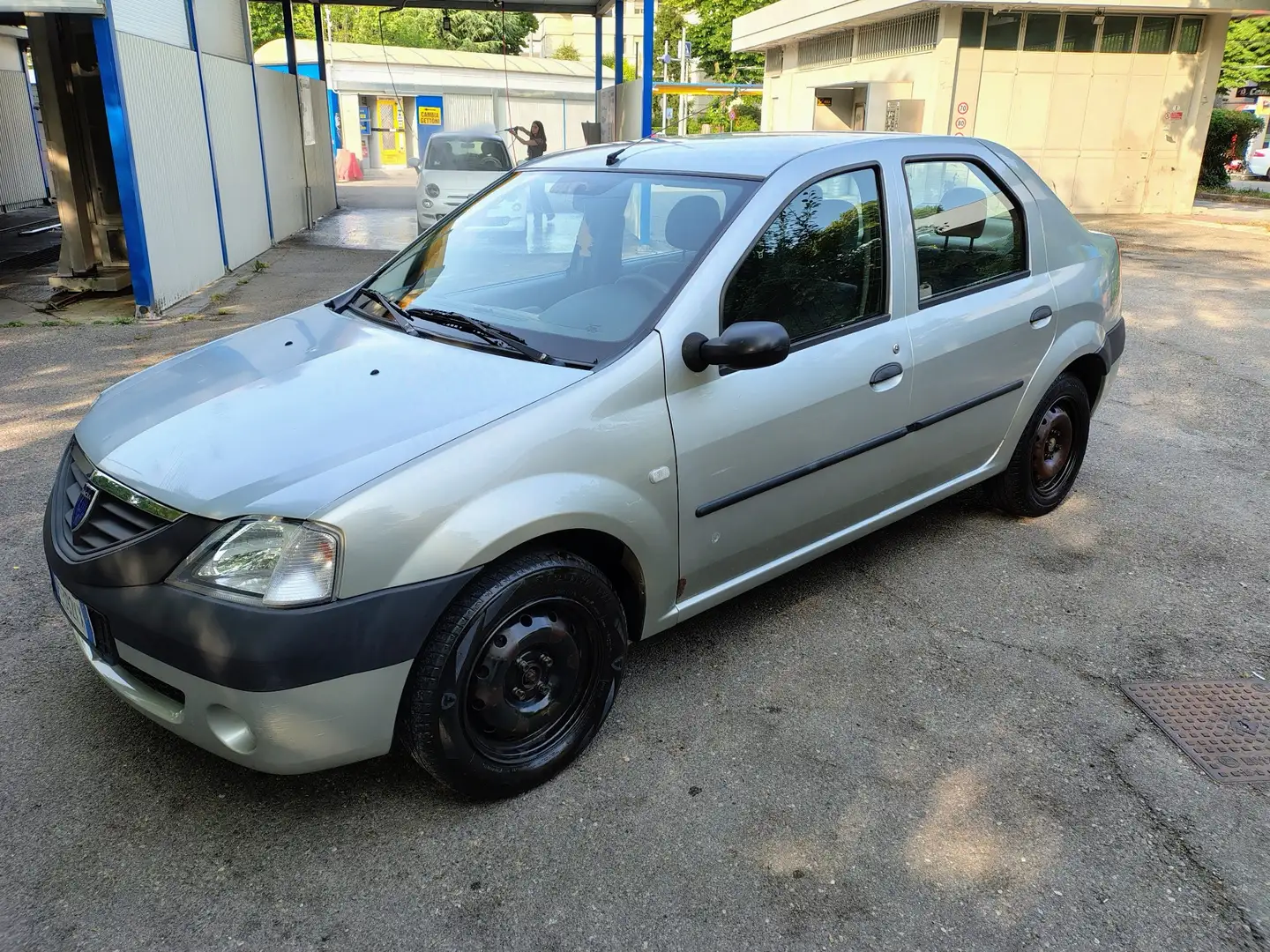 Dacia Logan 1.4 Ambiance - 1