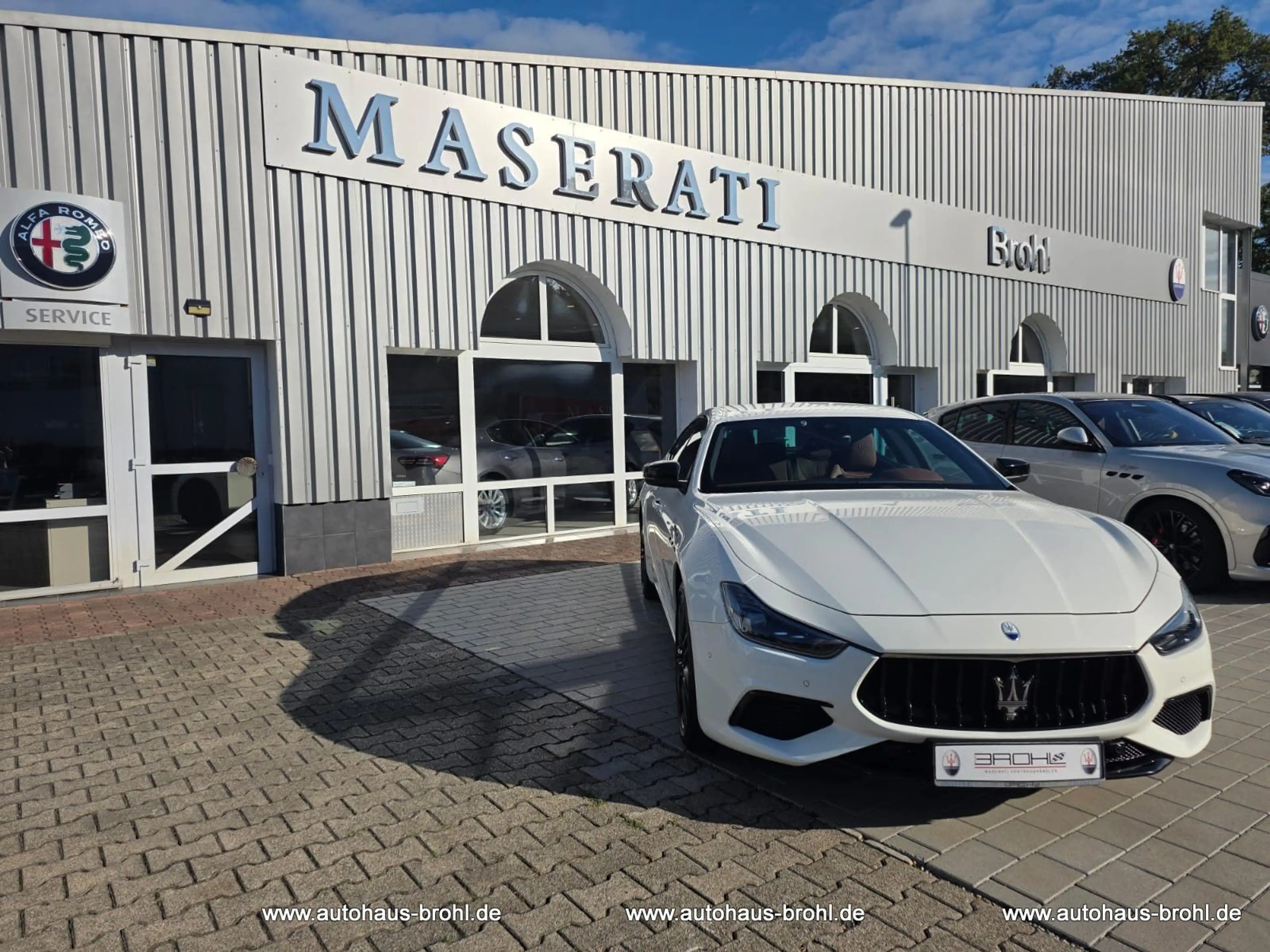 Maserati Ghibli 3.0 V6 430HP Modena Auto 4WD