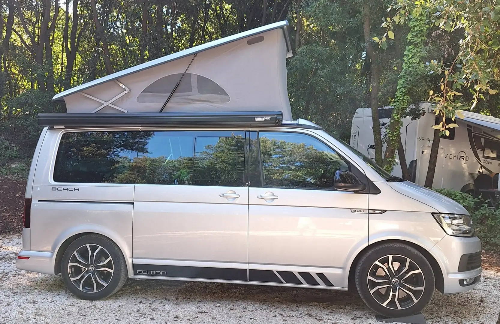 Volkswagen T6 California Beach Edition 2,0 TDI 4Motion BMT DSG - 2