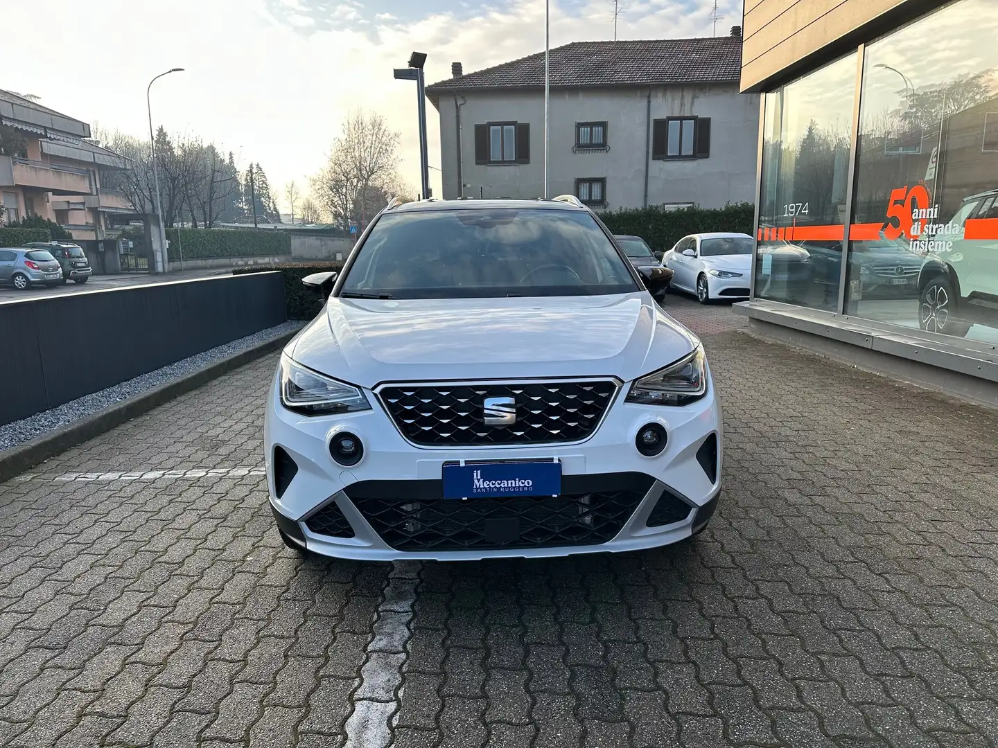SEAT Arona Arona 1.0 ecotsi Xperience 110cv Bianco - 2