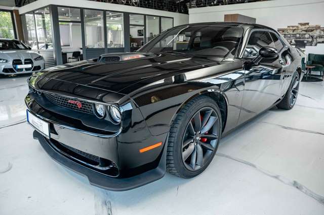 Imagine Dodge Challenger 5,7 Hemi NAV ALPINE KAMERA