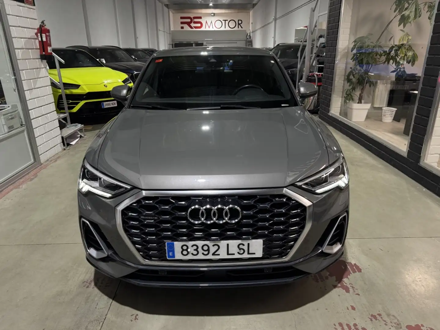 Audi Q3 Sportback 40 TDI S line quattro S tronic Gris - 2