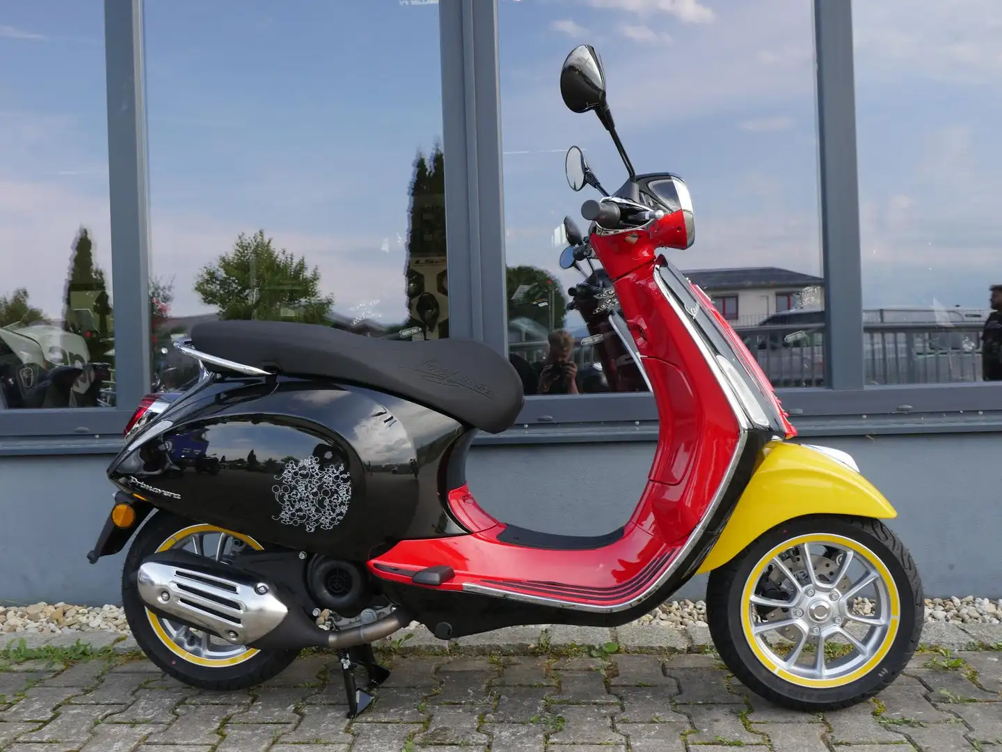 Vespa Primavera 50 Mickey Mouse Disney Edition - Lager - 1