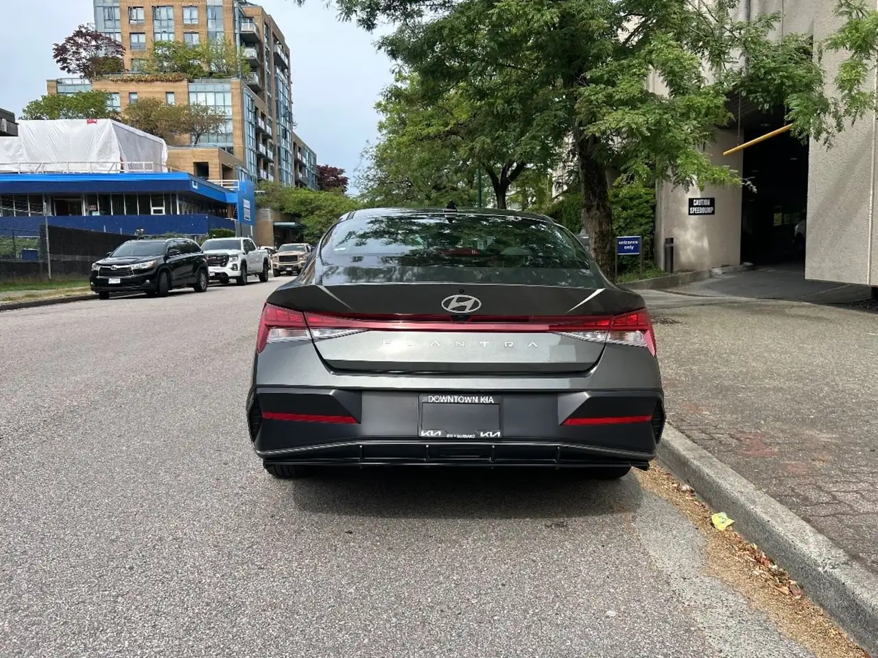 Hyundai ELANTRA fotografie Hyundai ELANTRA