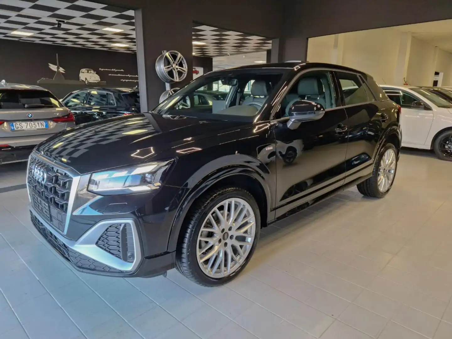 Audi Q2 30 TDI S tronic S line Edition Nero - 2
