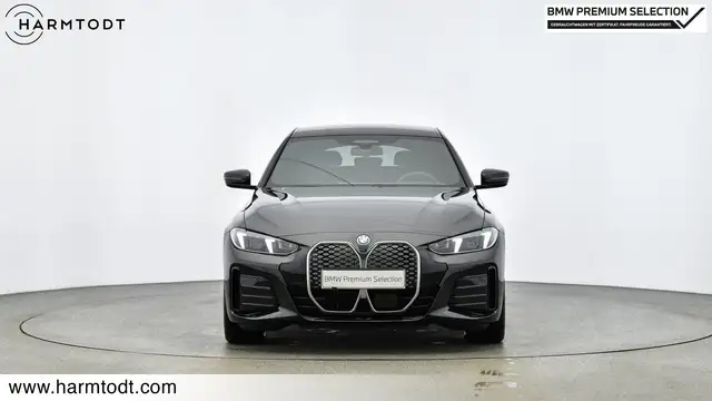 BMW I4 view 10