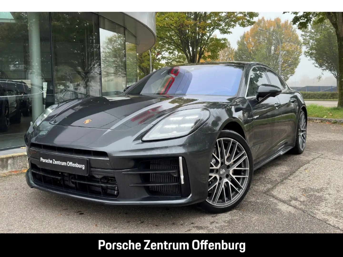 Porsche Panamera 4 E-Hybrid HUD Panorama Soundsystem Bose 360 Kamer Grijs - 1