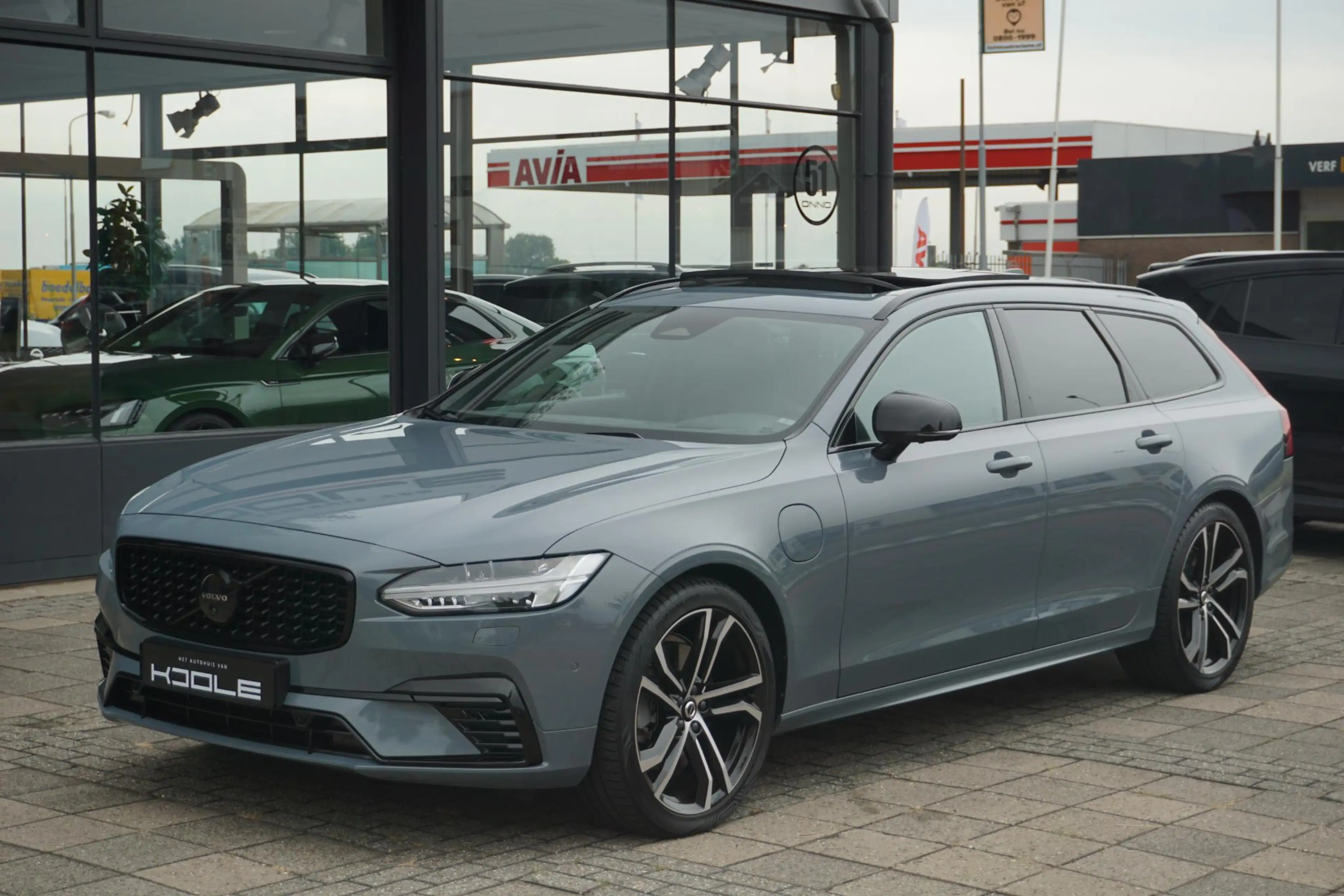 Volvo V90 2.0 T6 AWD R-Design | Ultra Dark | Pano | trekhaak