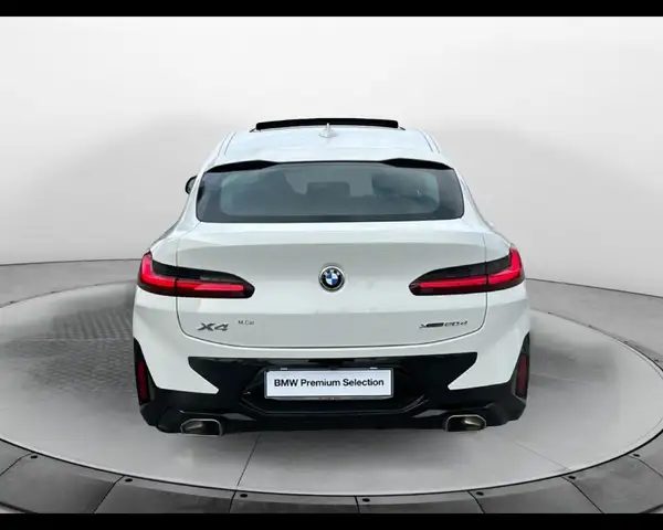 BMW X4 view 7