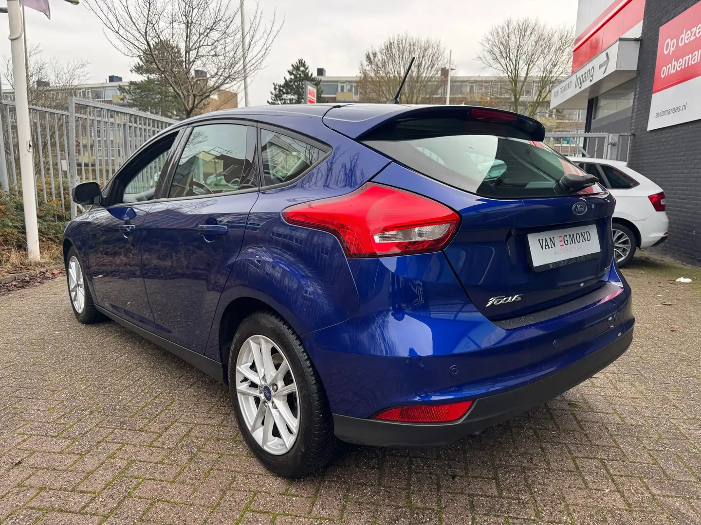 Ford Focus 1.0 Lease Edition Blau - 2