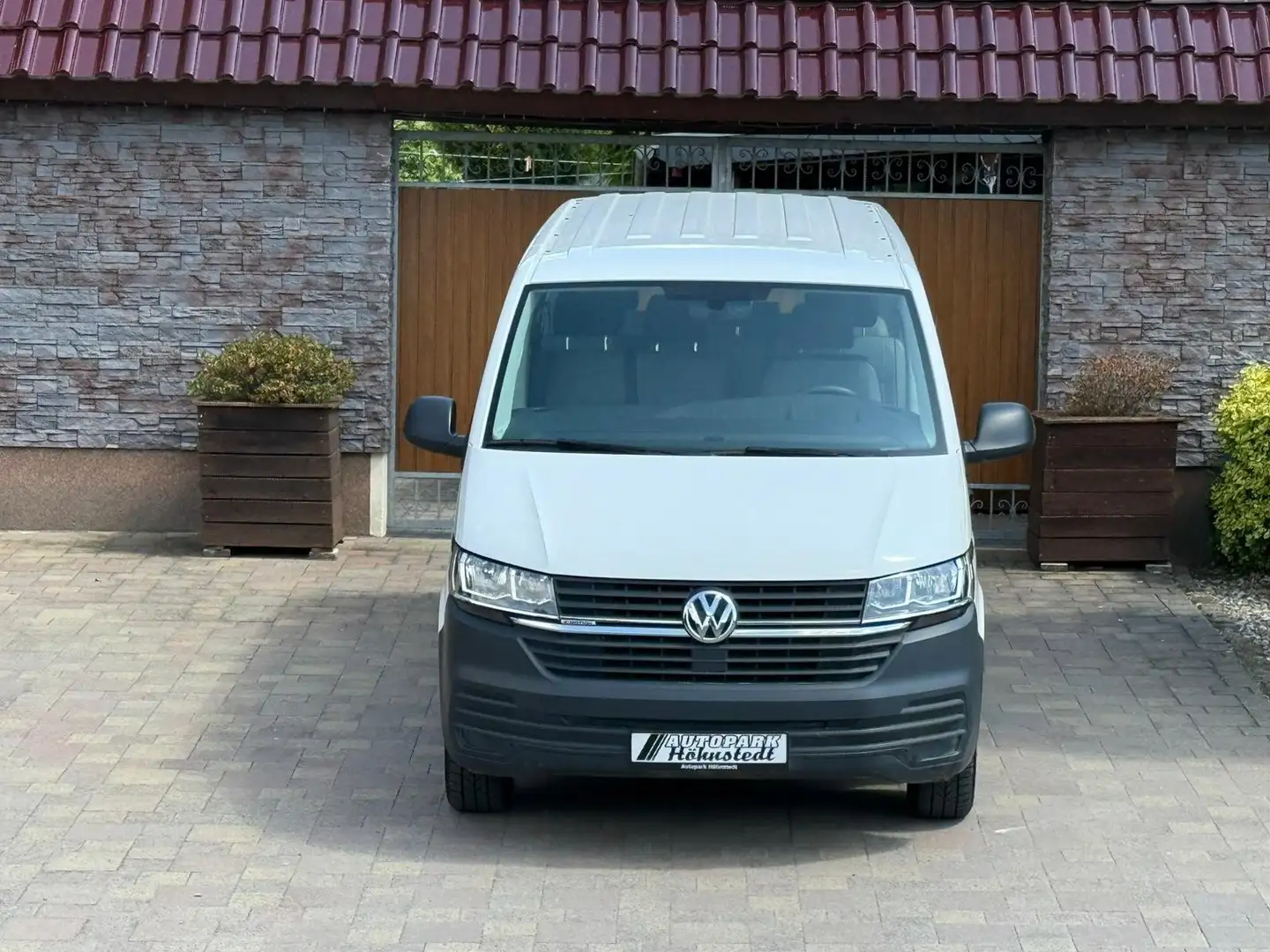 Volkswagen T6.1 Kombi lang 4MOTION Weiß - 2