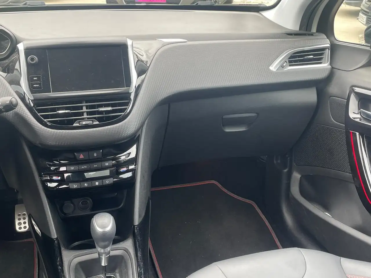 Peugeot 2008 2008 — photo 9