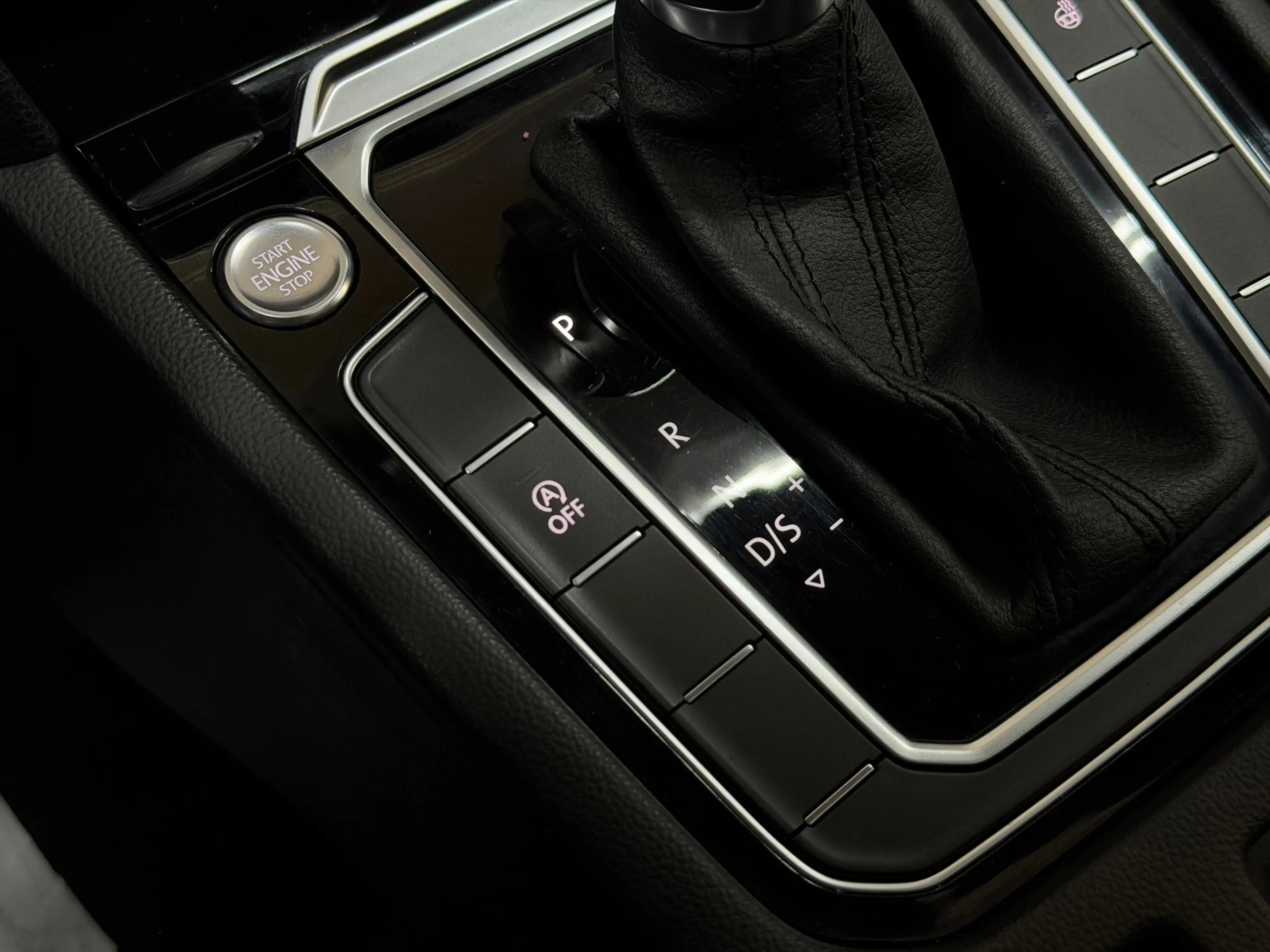 Volkswagen Arteon 1.5 TSI Business R 2019 DSG PANO LED CAMERA — photo 30
