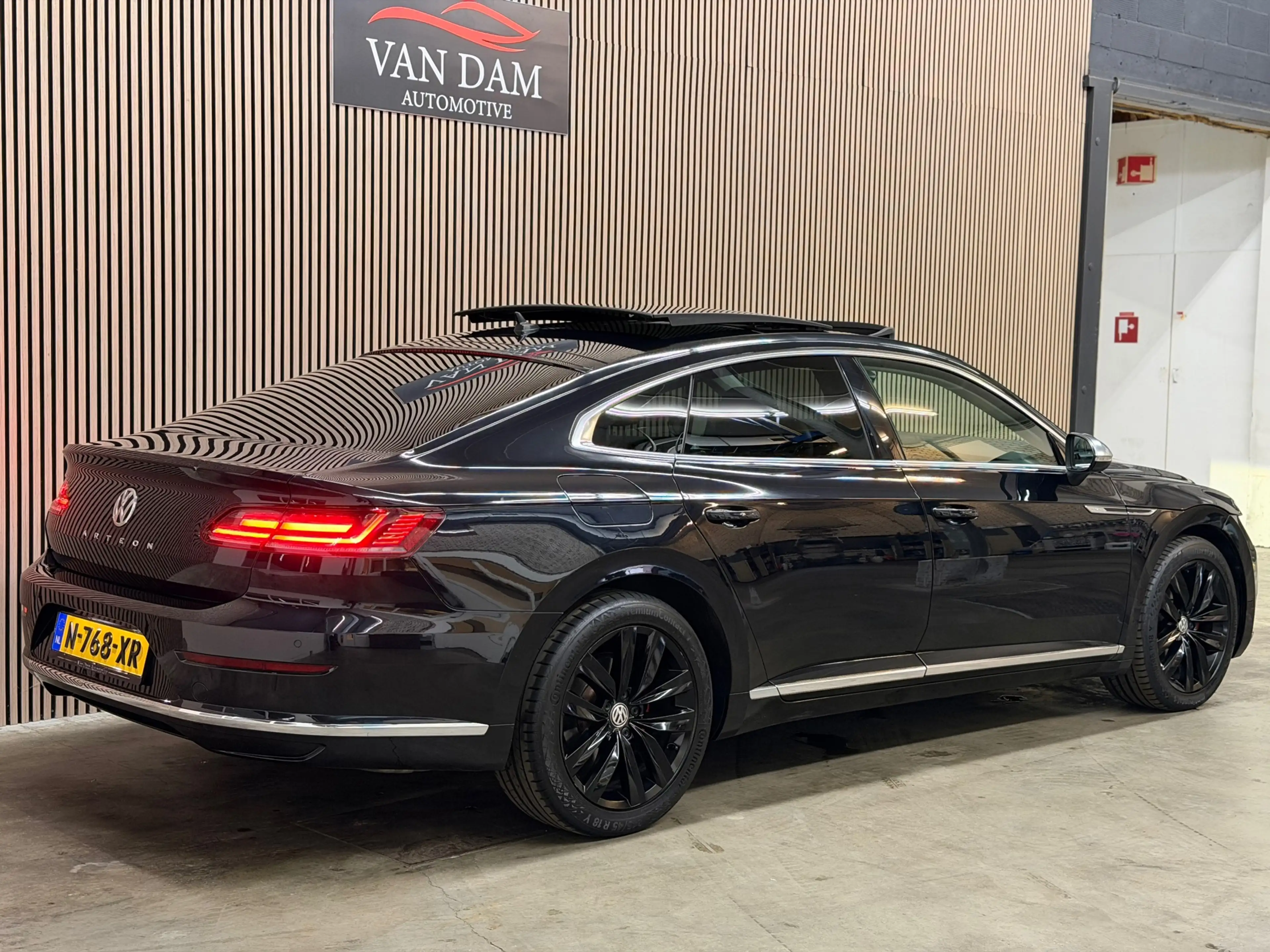 Volkswagen Arteon 1.5 TSI Business R 2019 DSG PANO LED CAMERA — photo 7