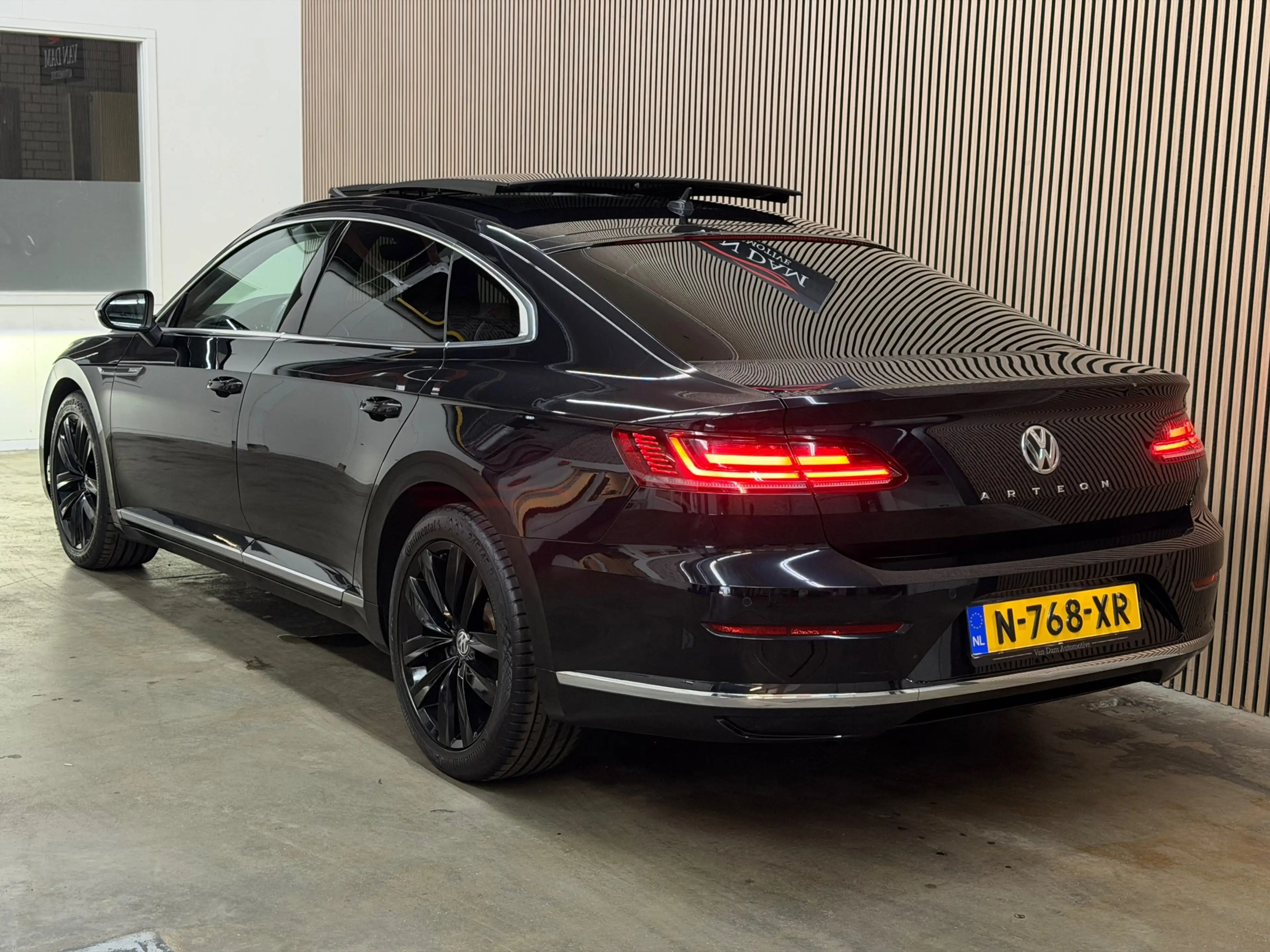Volkswagen Arteon 1.5 TSI Business R 2019 DSG PANO LED CAMERA — photo 6