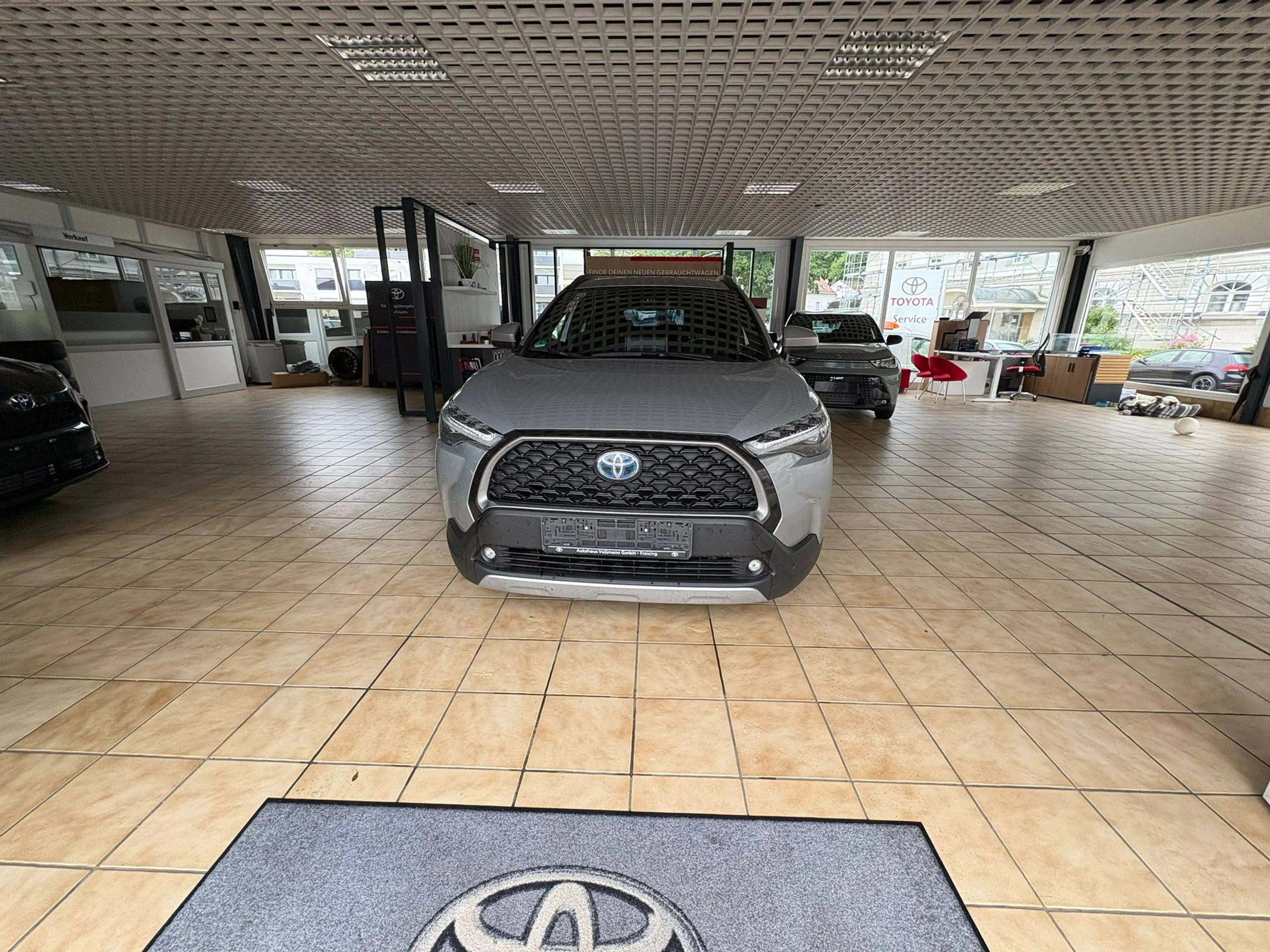 Toyota Corolla Cross 2.0 Hybrid Team D *LED*CAM*Car Play