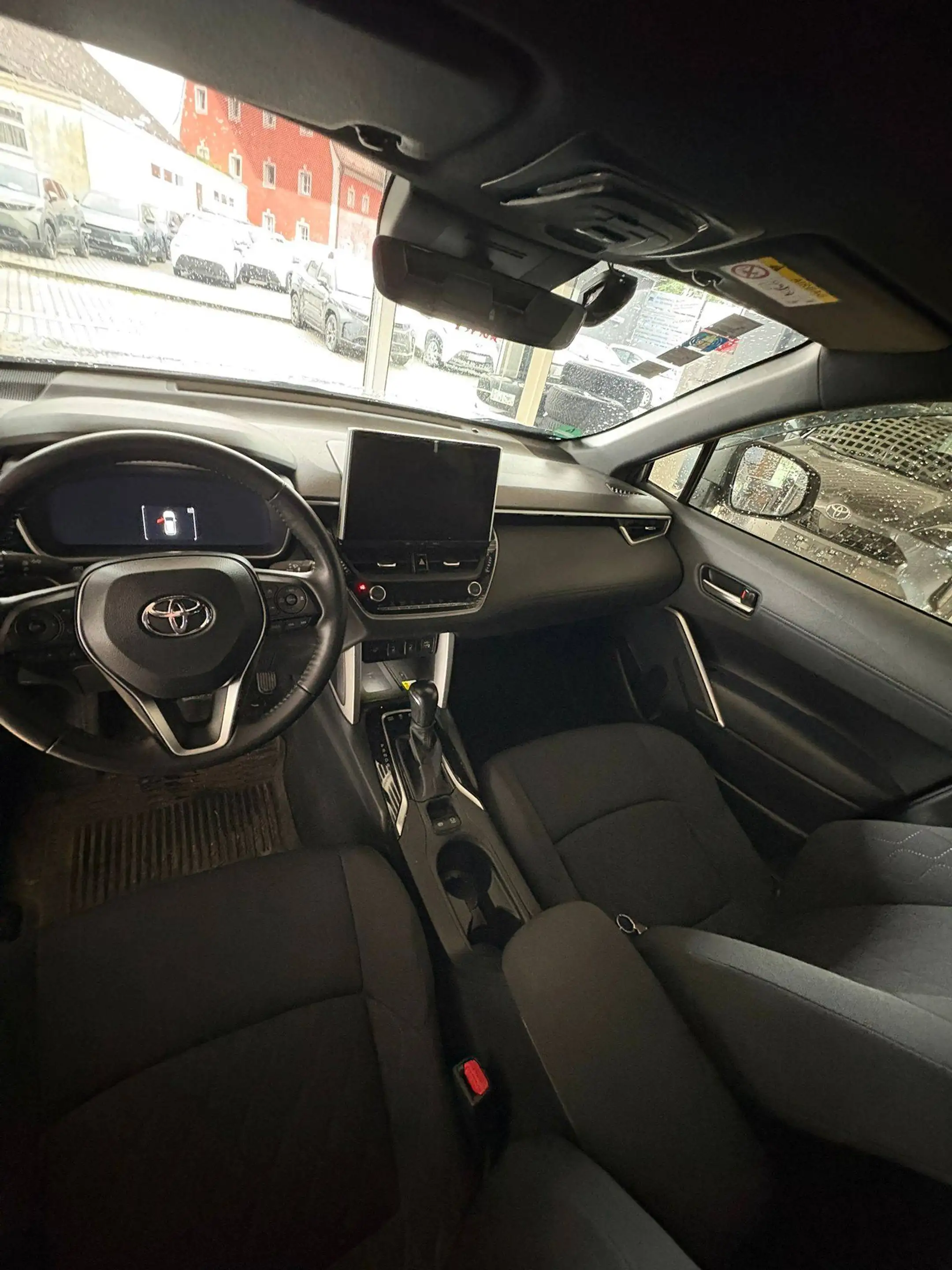 Toyota Corolla Cross 2.0 Hybrid Team D *LED*CAM*Car Play — photo 9