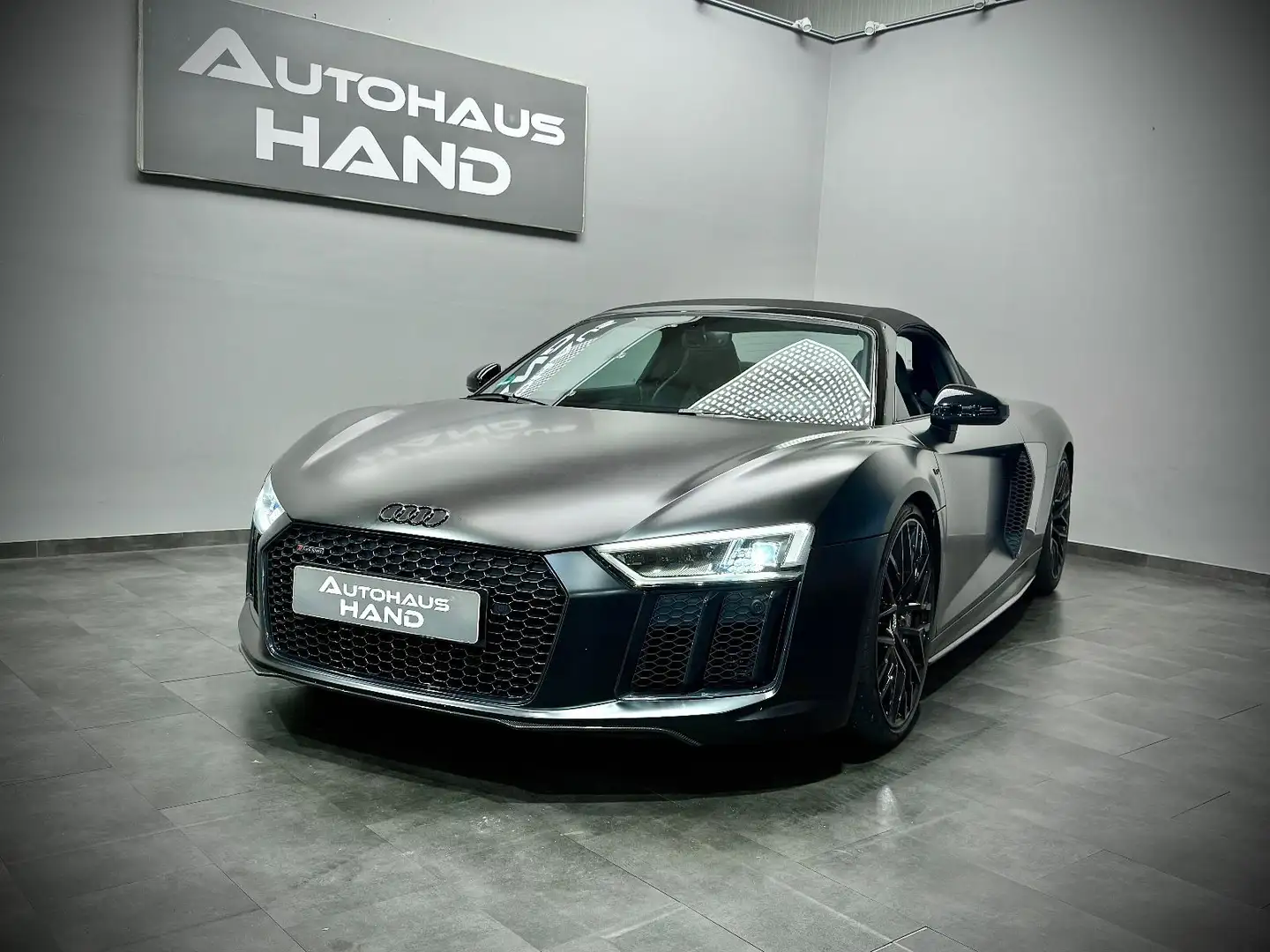 Audi R8 *plus*Spyder5.2FSI*quattro*Carbon*LED*Matt* Noir - 2