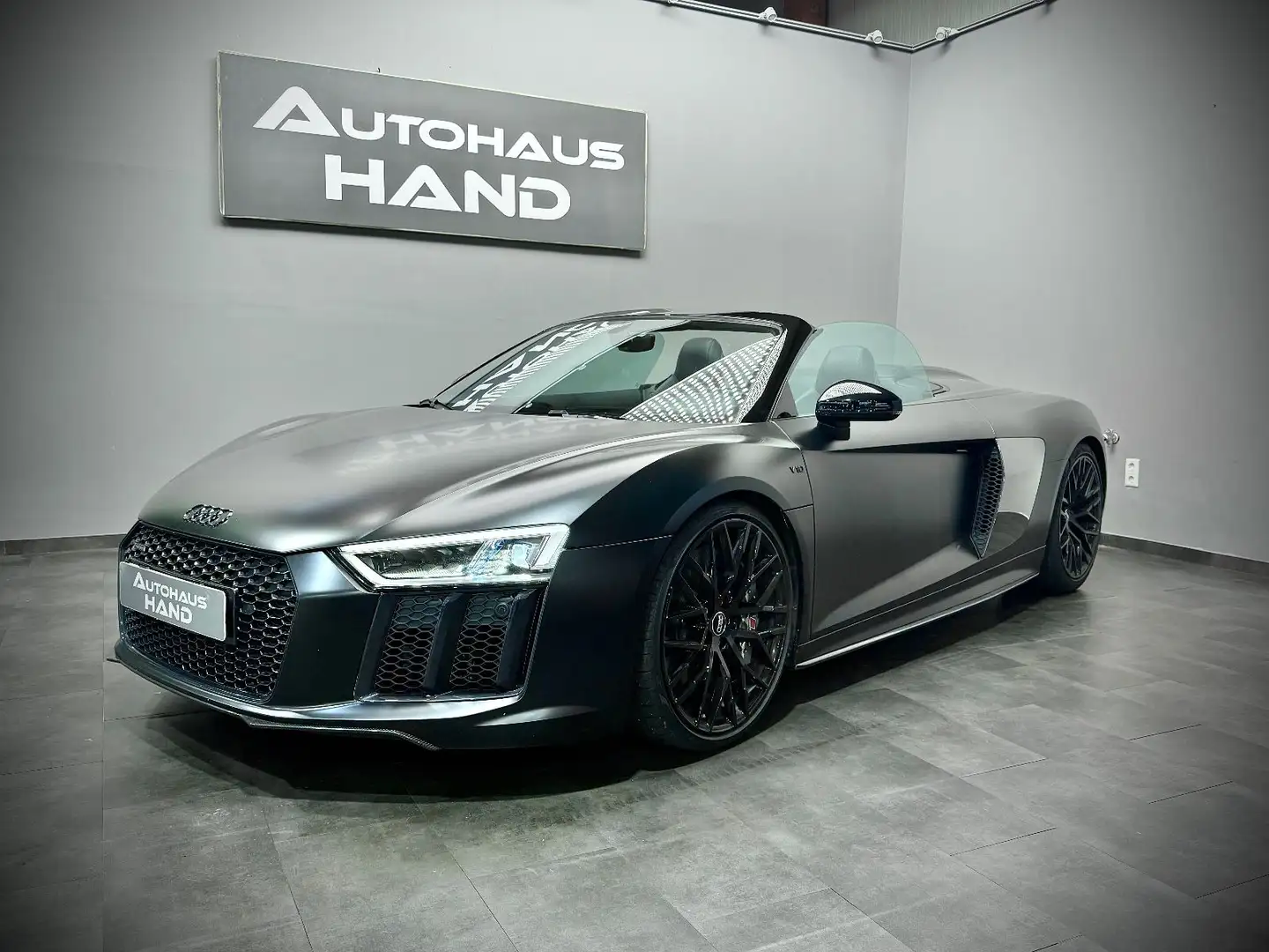Audi R8 *plus*Spyder5.2FSI*quattro*Carbon*LED*Matt* Noir - 1