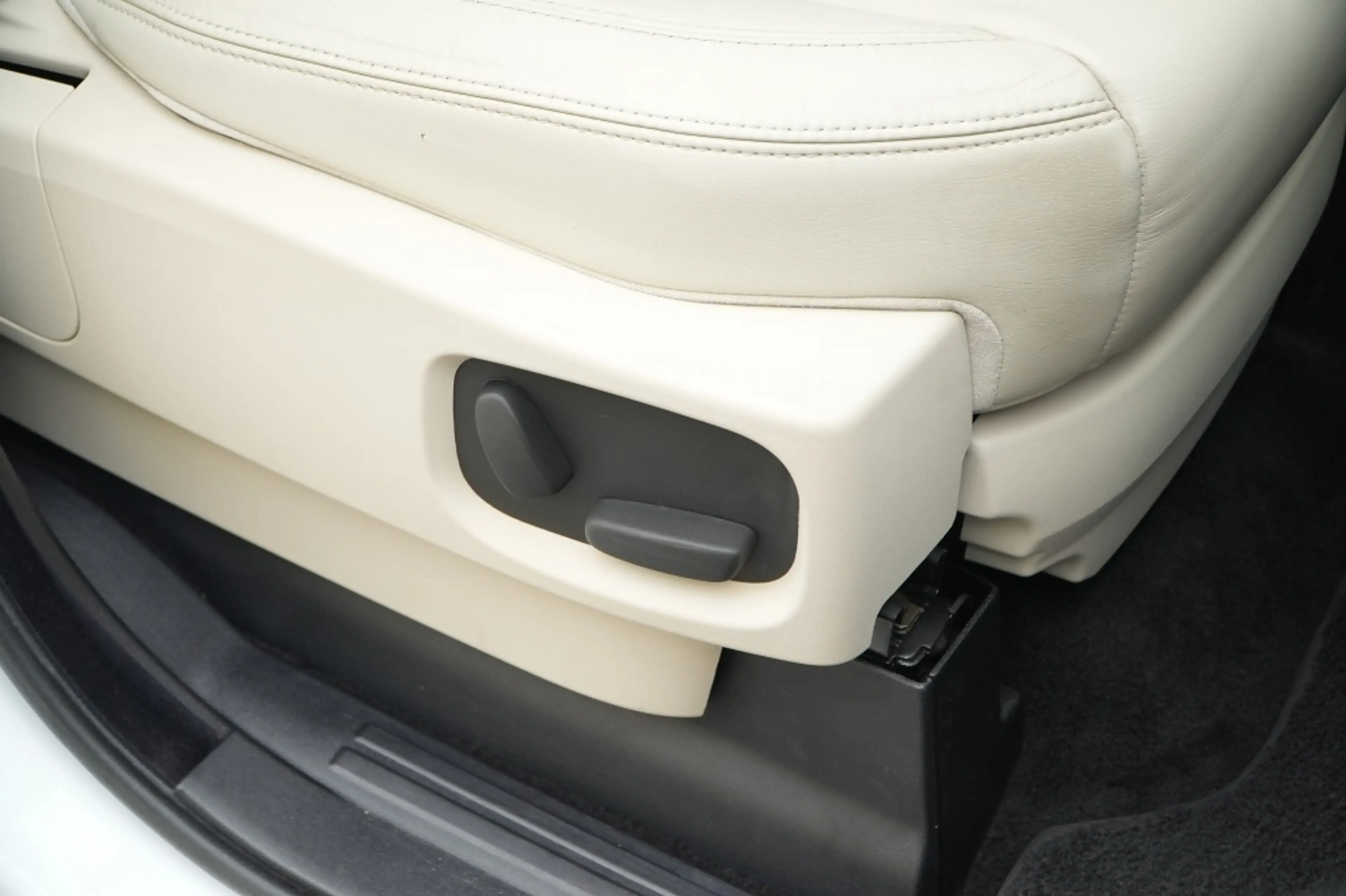 Land Rover Discovery 3.0 SCV6 HSE I Pano I ACC I 7-persoons — photo 14