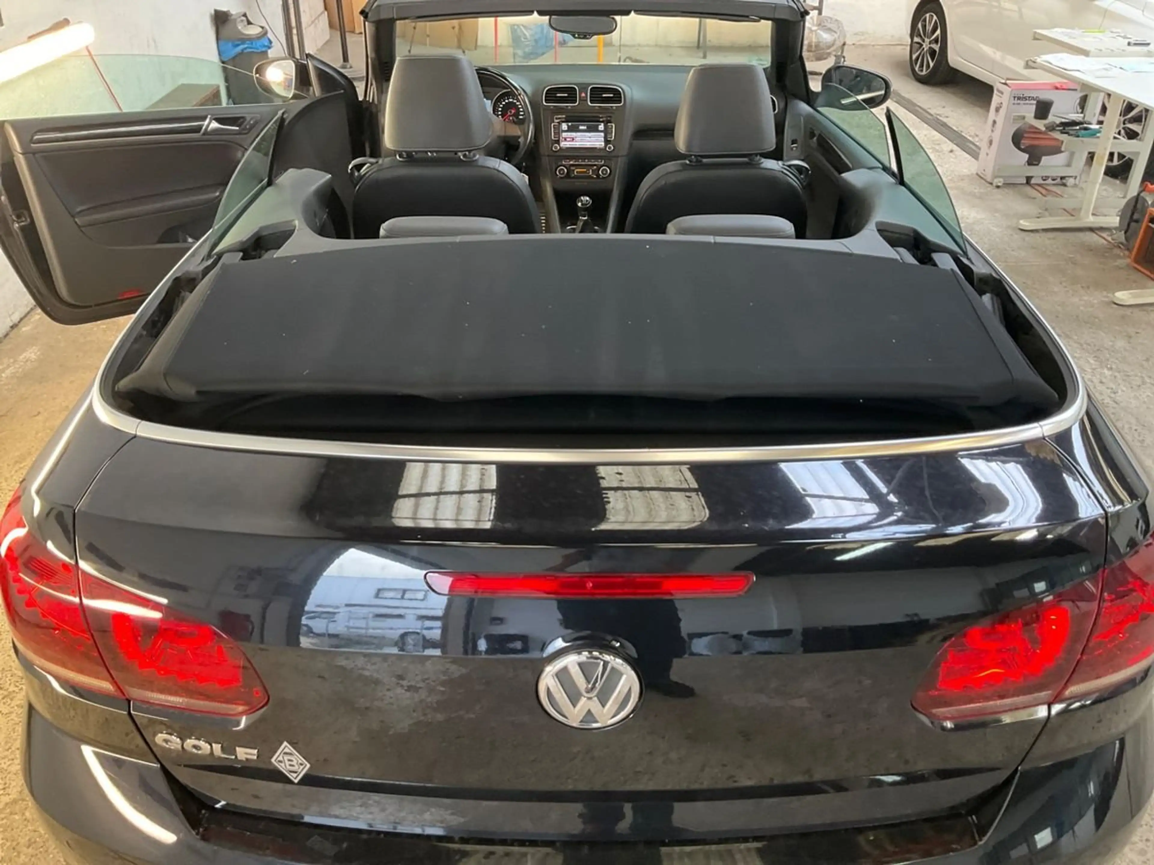 Volkswagen Golf Cabriolet 1.6 TDI Scheckheft Leder SHZ BT PDC Tuv 7/26 3.Hd — photo 10