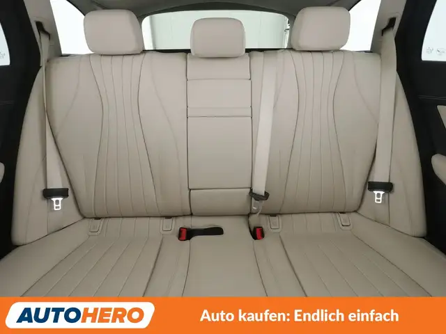 Mercedes-Benz E-Class view 15