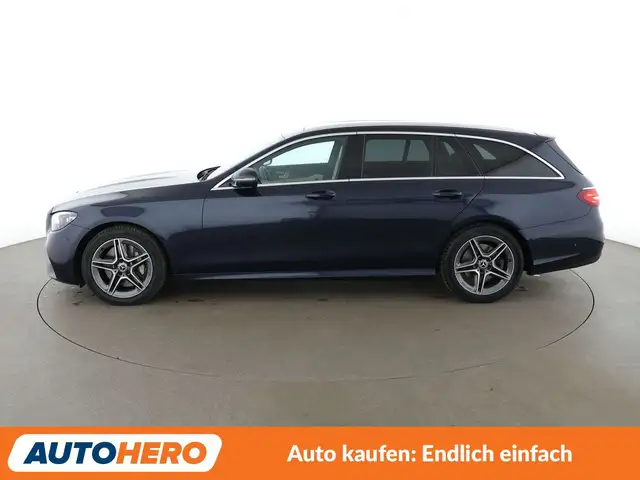 Mercedes-Benz E-Class view 3