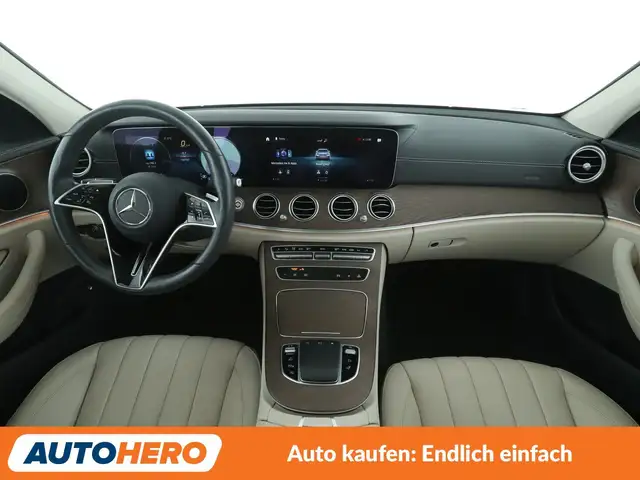 Mercedes-Benz E-Class view 12