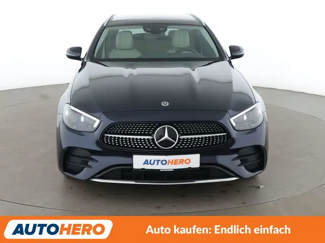 Mercedes-Benz E-Class view 9