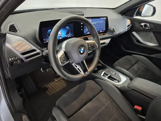 BMW 1 Series view 7