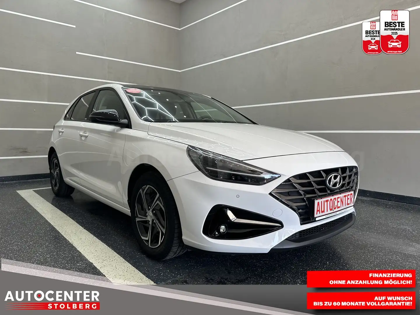 Hyundai i30 Intro Edition"PANO-NAVI-SITZH-MULTI-CAM-ALU" Weiß - 2