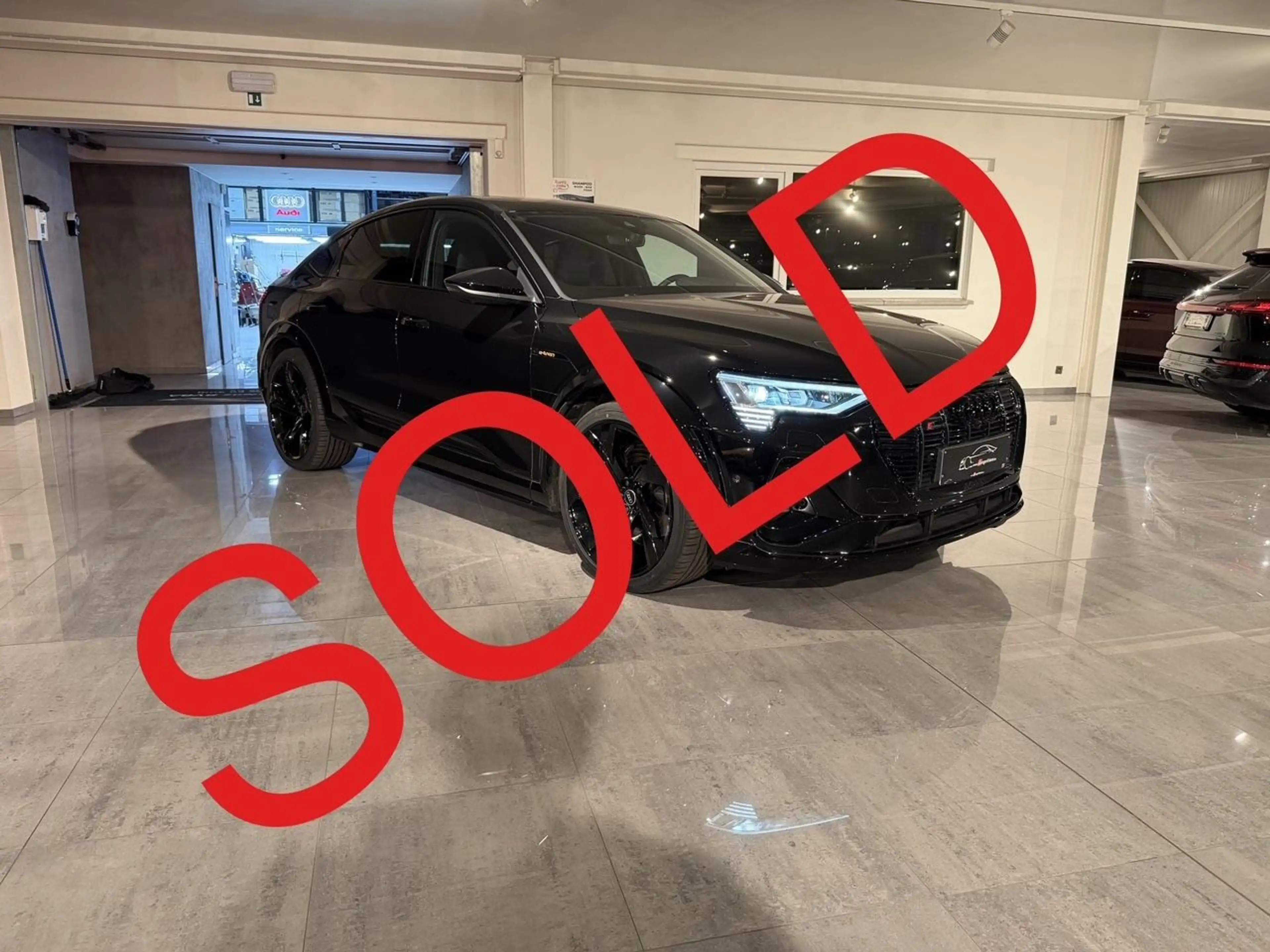 Audi SQ8 e-tron 503PK QUATTRO  * RS ZETELS * PANO * MATRIX * BLACK