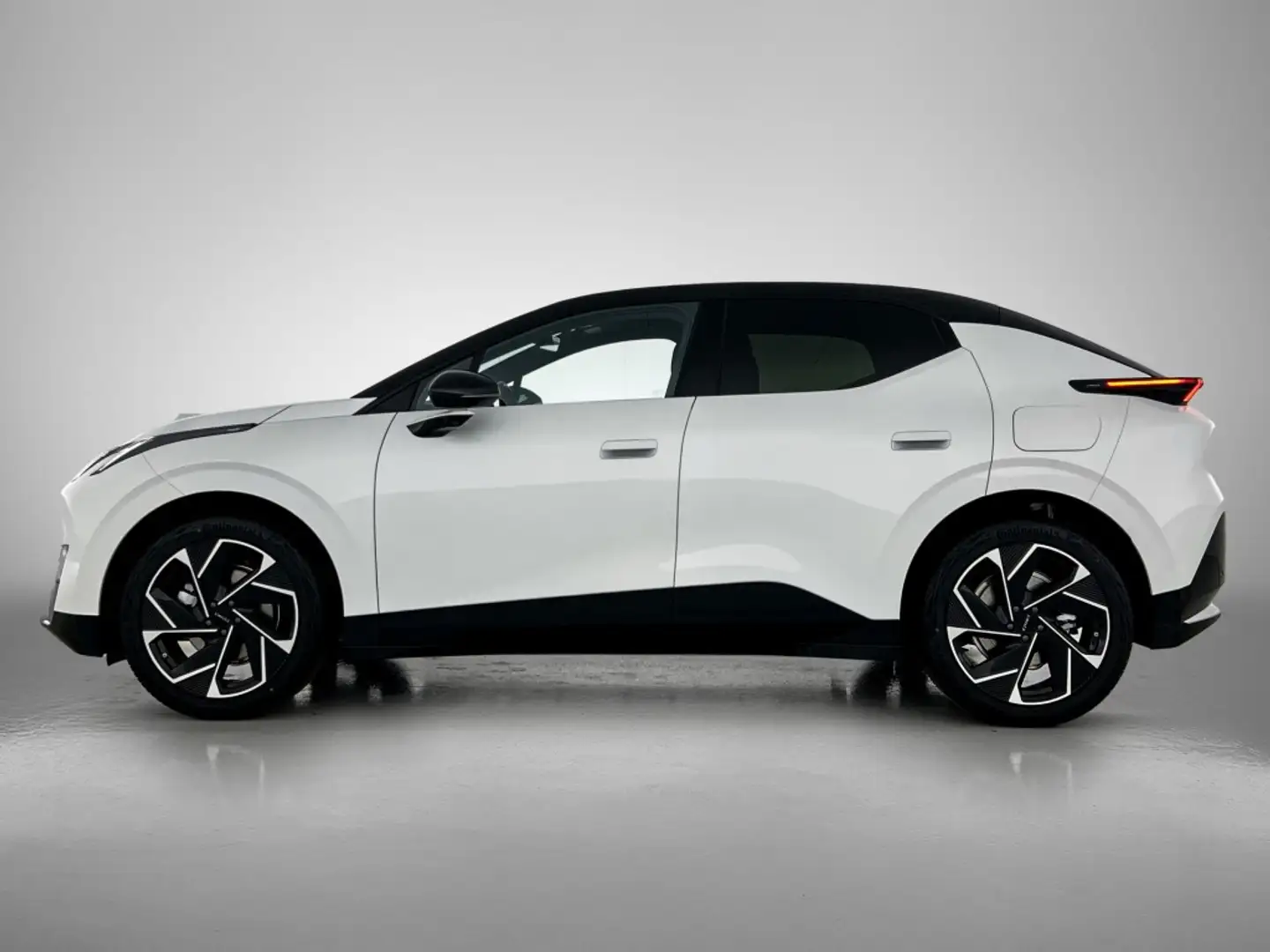 Lynk & Co 02 More 66 kWh | Panorama dak | Demo | Rijklaar | Blanc - 2