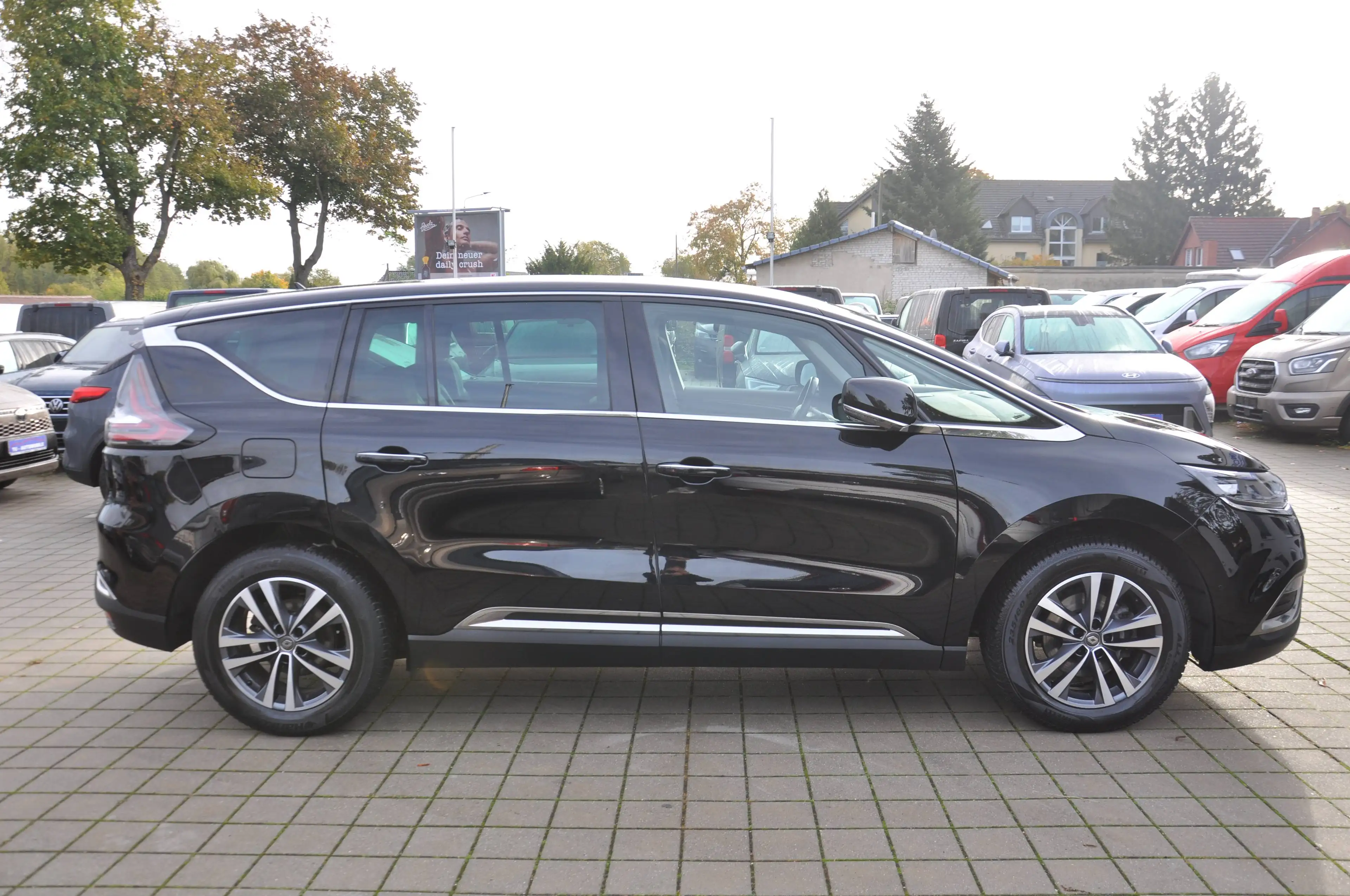 Renault Espace Espace V Limited Aut. 7 SITZER-ACC-HUD-LED-NAVI-SD-KEYLESS-SHZ HINTEN-18"LM ALLWETTER-MASSAGE-TOTWINKEL — photo 9