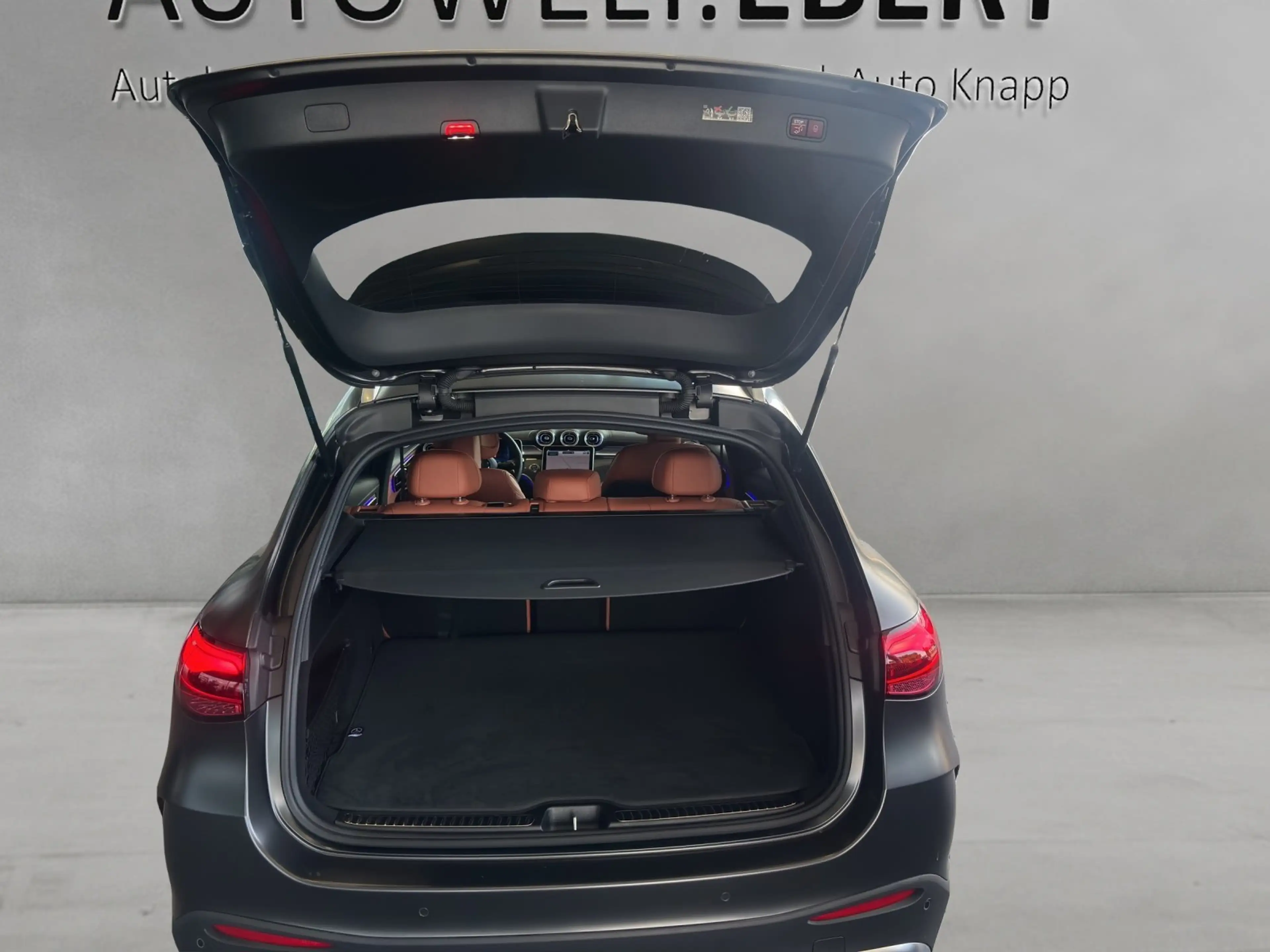 Mercedes-Benz GLC 43 AMG Prem DISTR Dynamic+ GUARD360 Burm HAL — photo 13