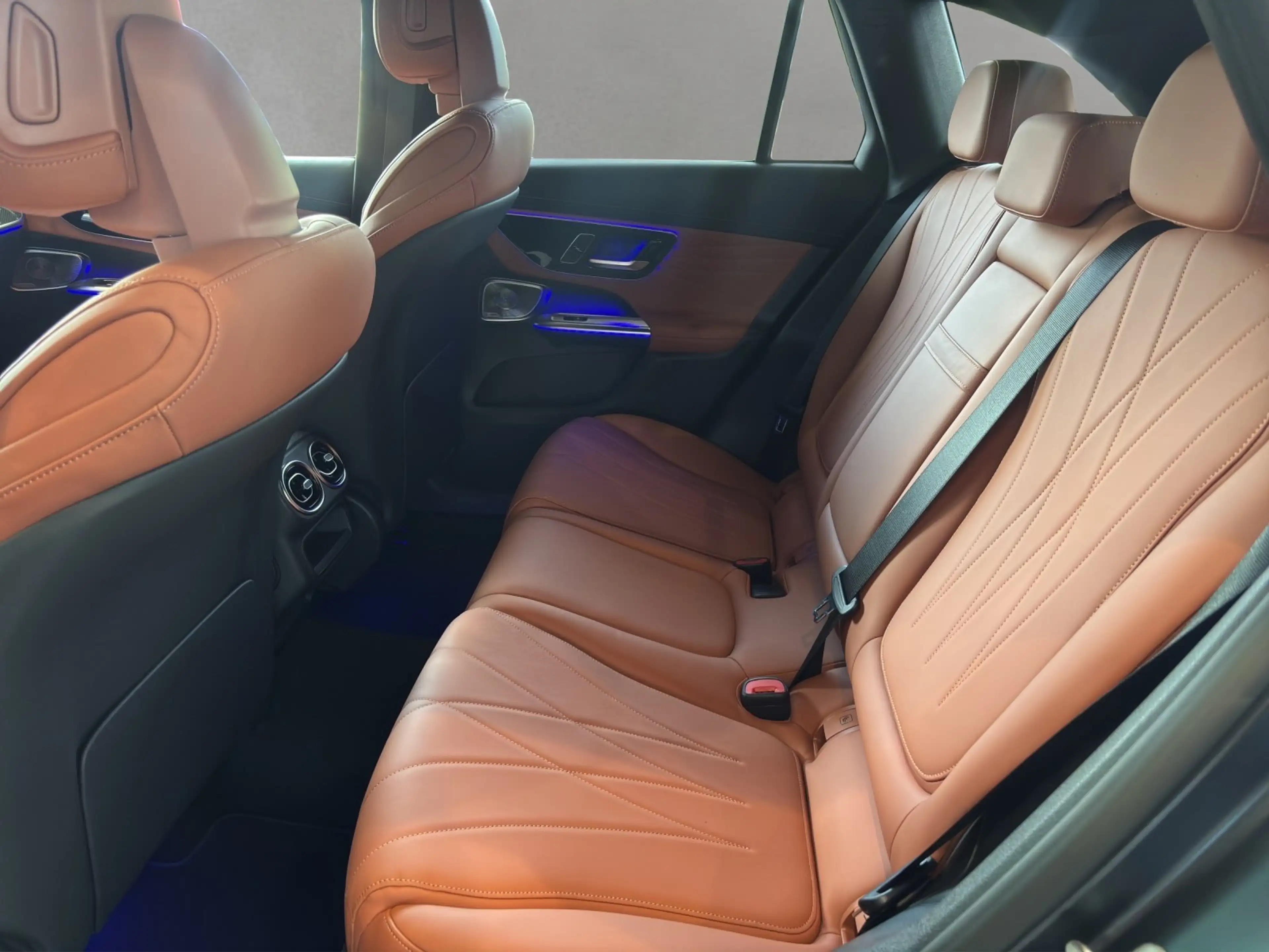 Mercedes-Benz GLC 43 AMG Prem DISTR Dynamic+ GUARD360 Burm HAL — photo 12