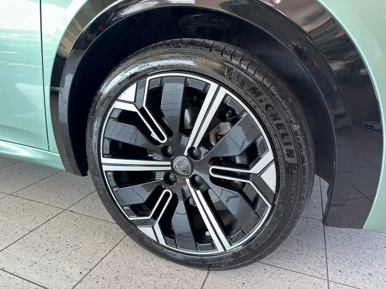 Lancia Ypsilon 2025