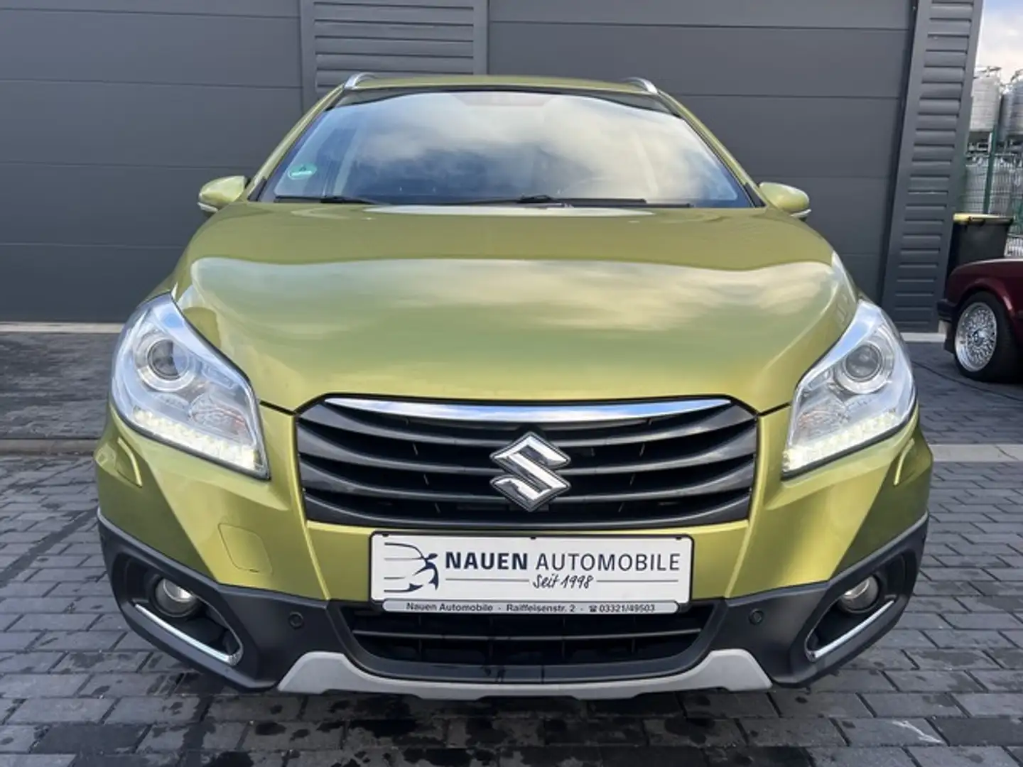 Suzuki SX4 S-Cross Comfort 4x4 +Leder+Navi+LED+RFK+1.Hand+ Gelb - 2