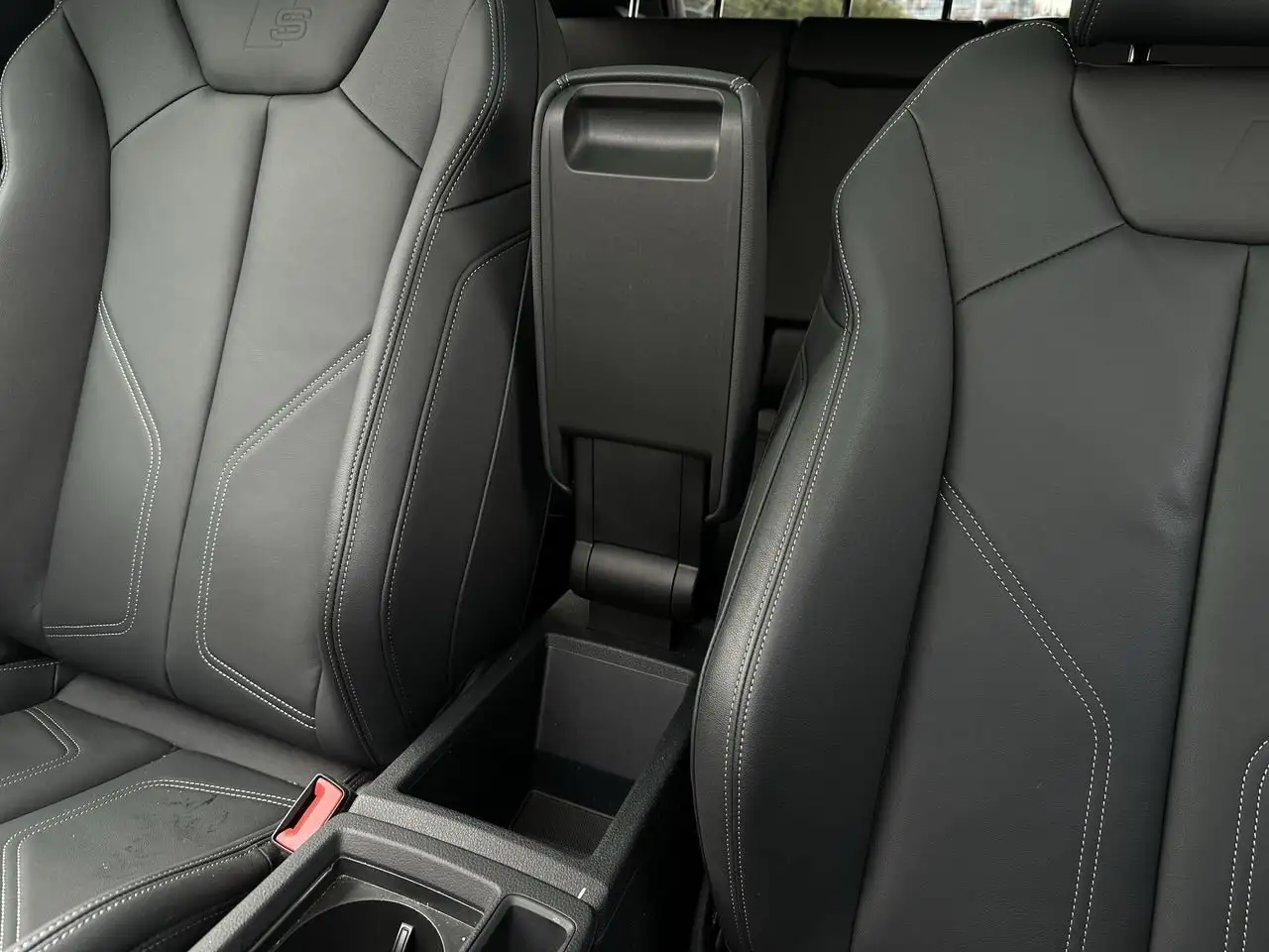 Audi Q3 photo Audi Q3