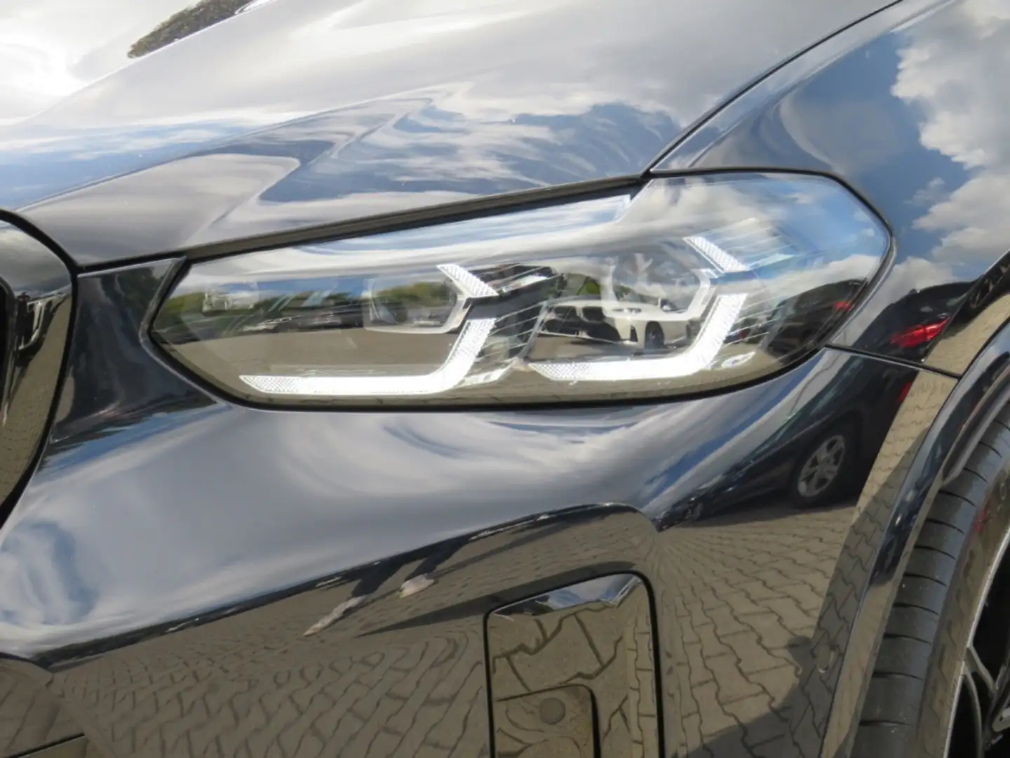 BMW X4 M Competition HUD AD Navi Leder Digitales Cockpit Me Noir - 2