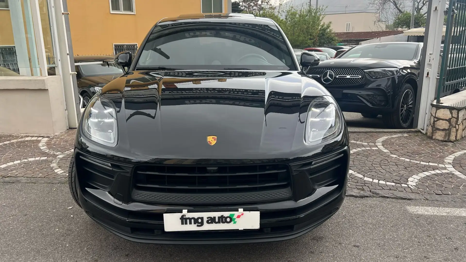 Porsche Macan 2.0 265 Cv Tetto Apribile Pelle Nav. Nero - 2