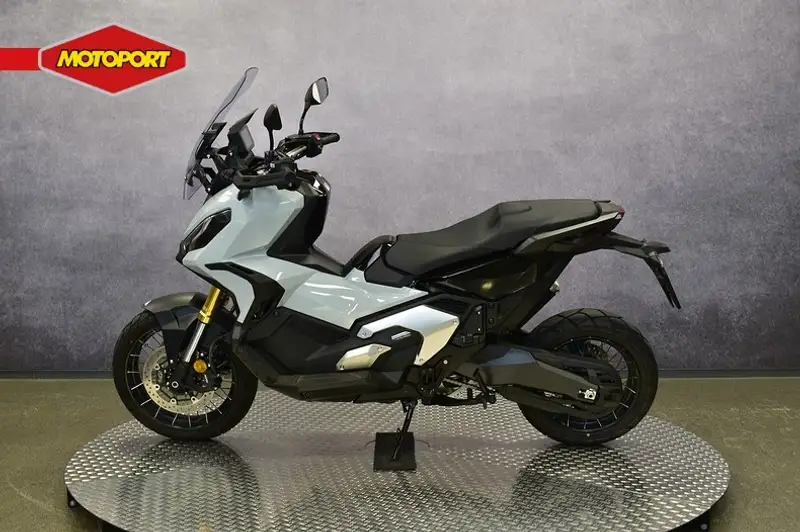 Honda X-ADV 750 - foto 5