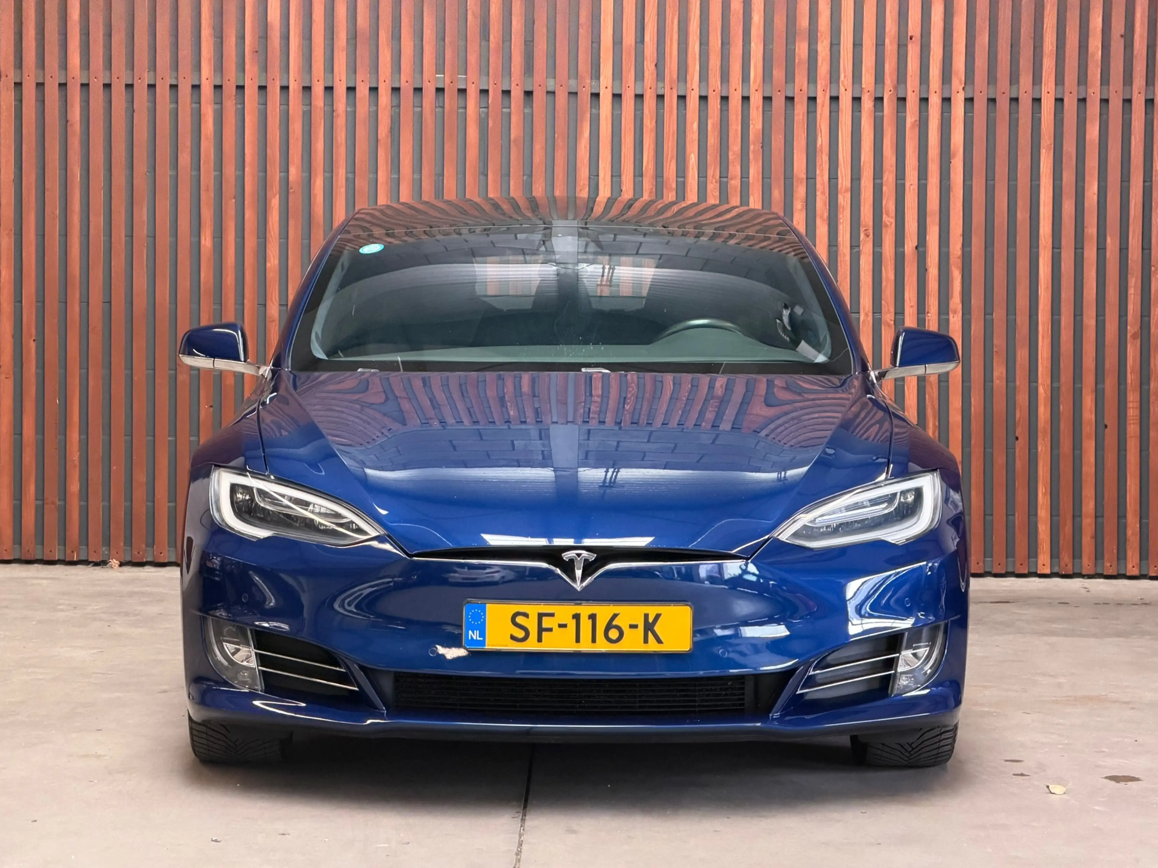 Tesla Model S 75D Base — photo 2