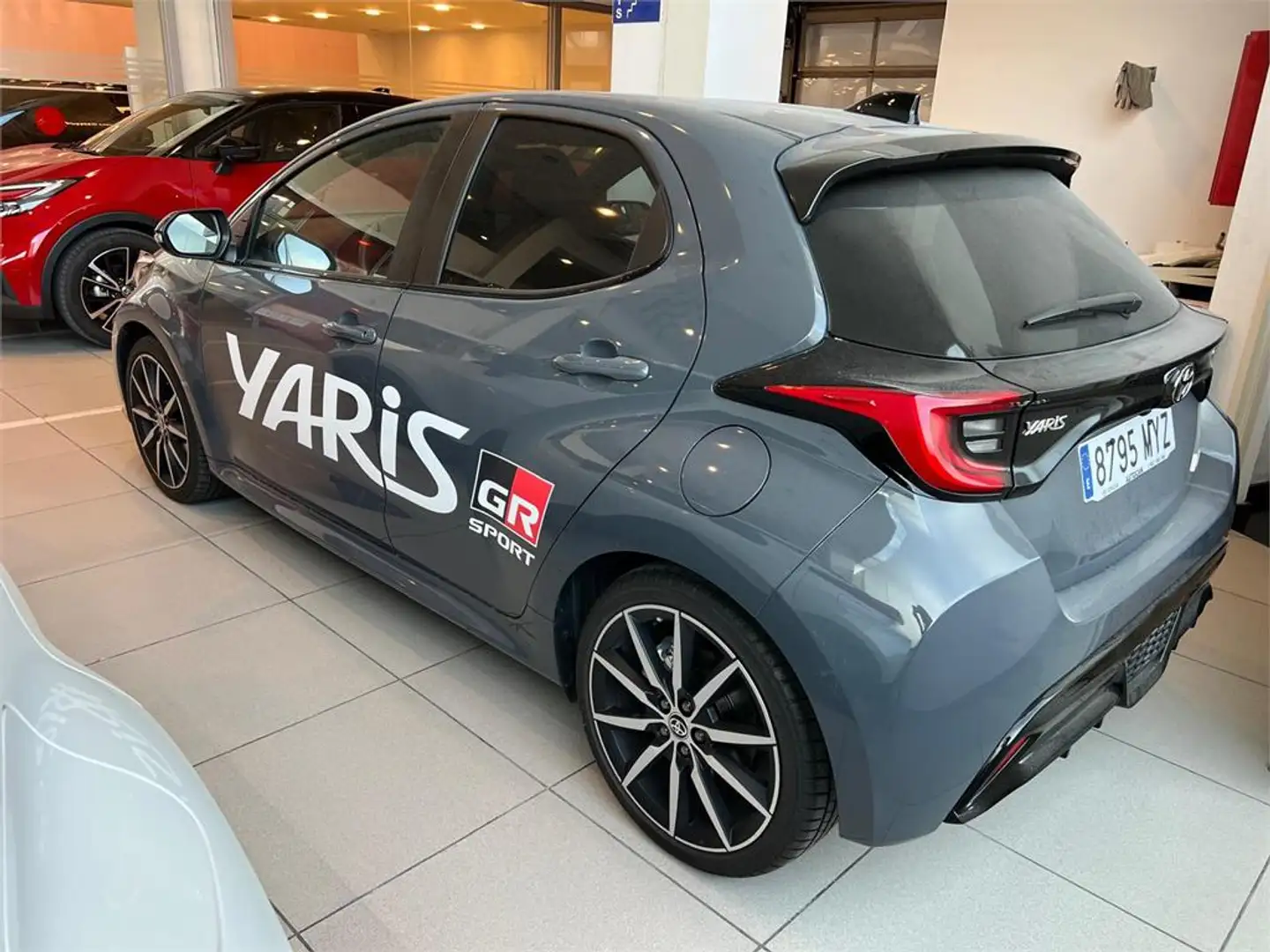 Toyota Yaris 130H 1.5 GR Sport - 2