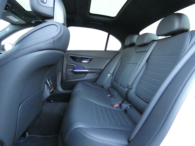Mercedes-Benz C 220 d 4M AMG +HUD+360°+DigiLight+Pano+Fahrassist — photo 13