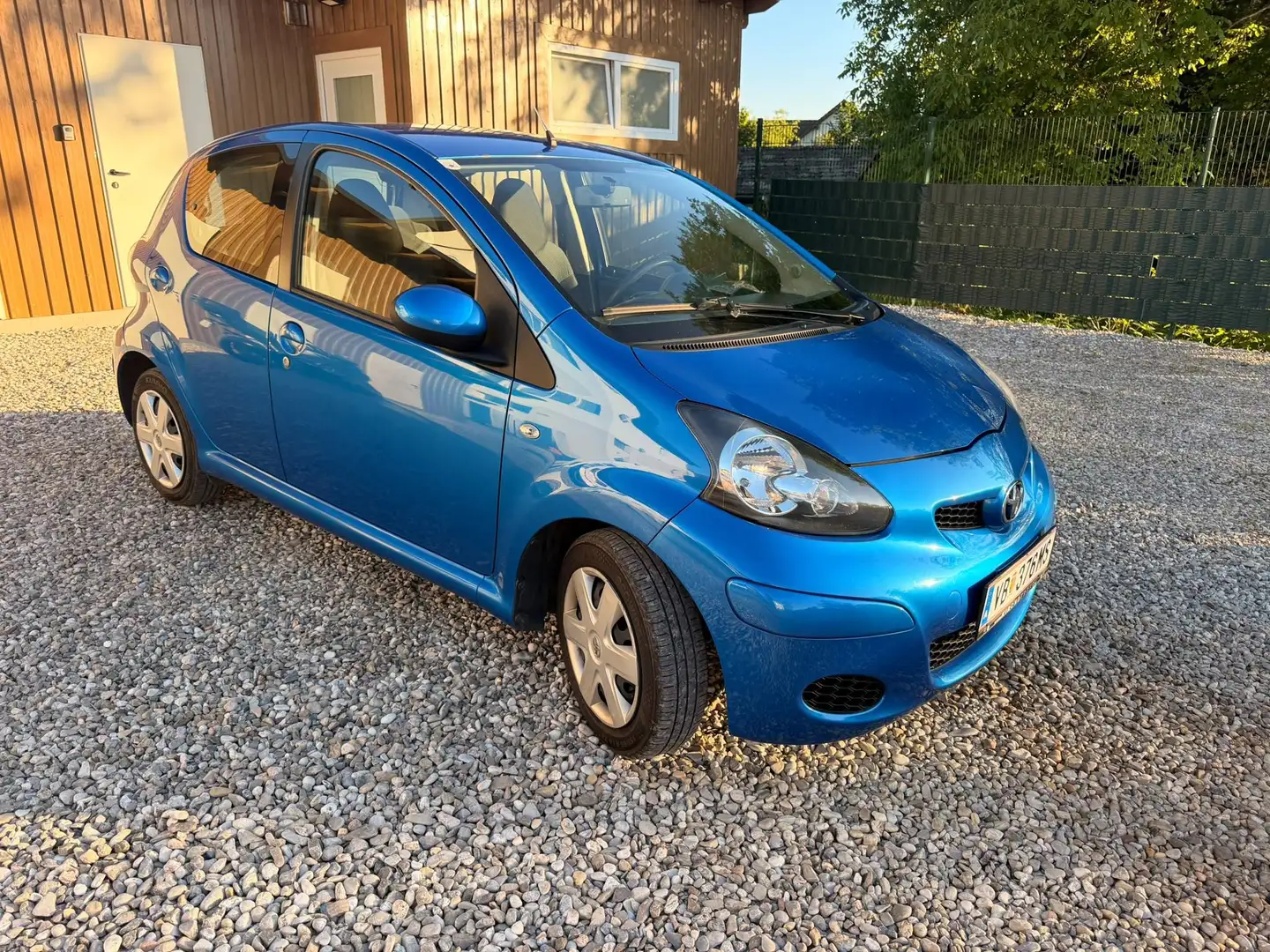 Toyota Aygo Aygo 1,0 VVT-i Cool Cool Blau - 2